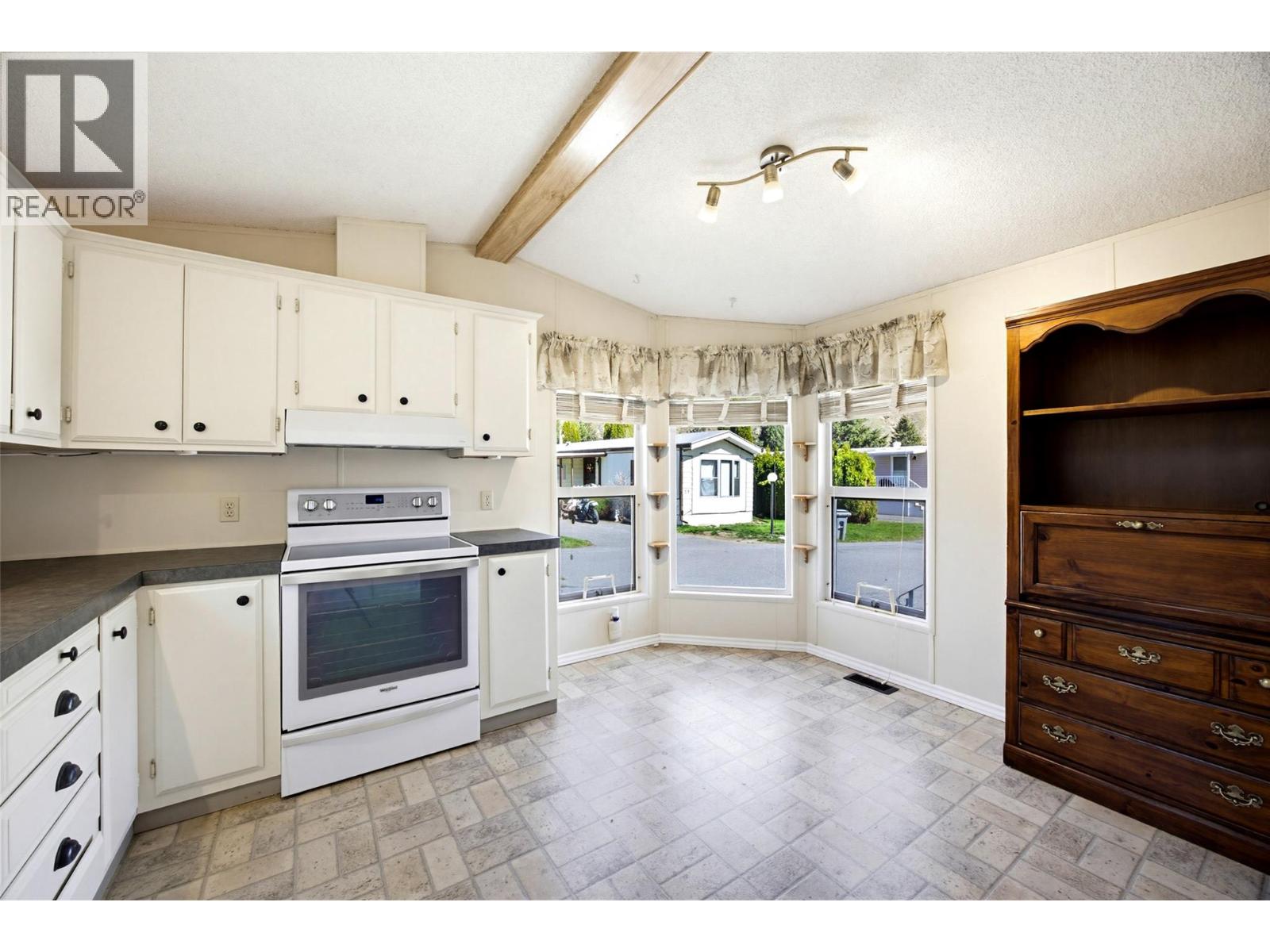 2401 Ord Road Unit# 80, Kamloops, British Columbia  V2B 7V8 - Photo 4 - 10380647