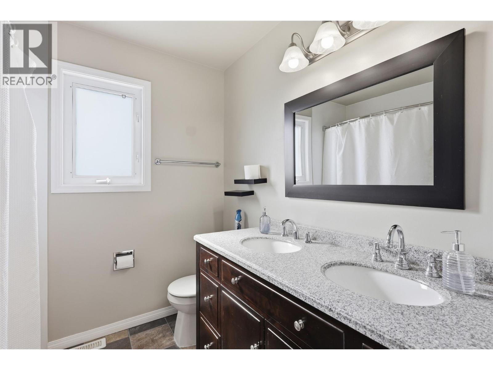 420 Sentinel Court, Kamloops, British Columbia  V2E 2G6 - Photo 19 - 10383135