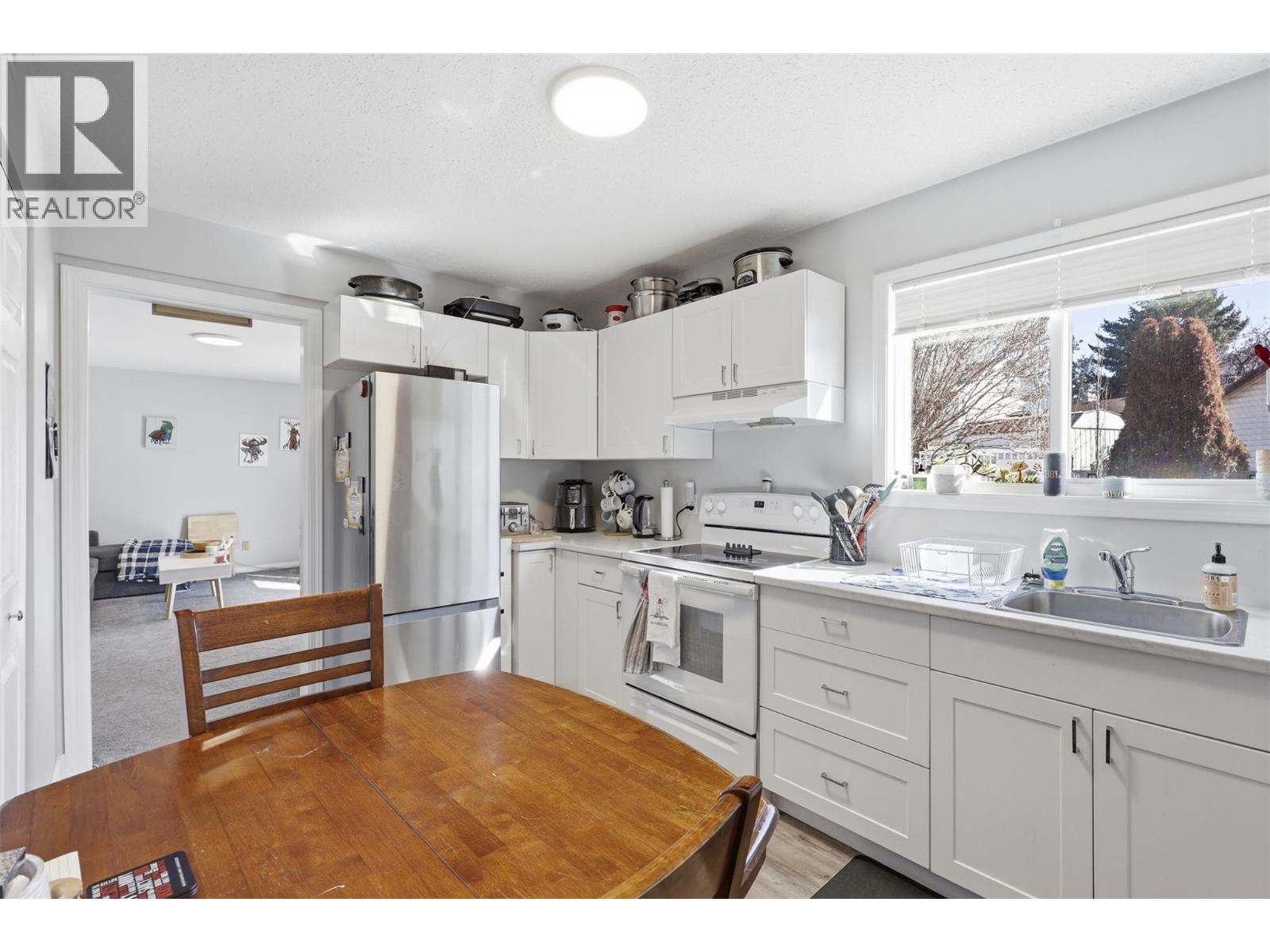 420 Sentinel Court, Kamloops, British Columbia  V2E 2G6 - Photo 33 - 10383135