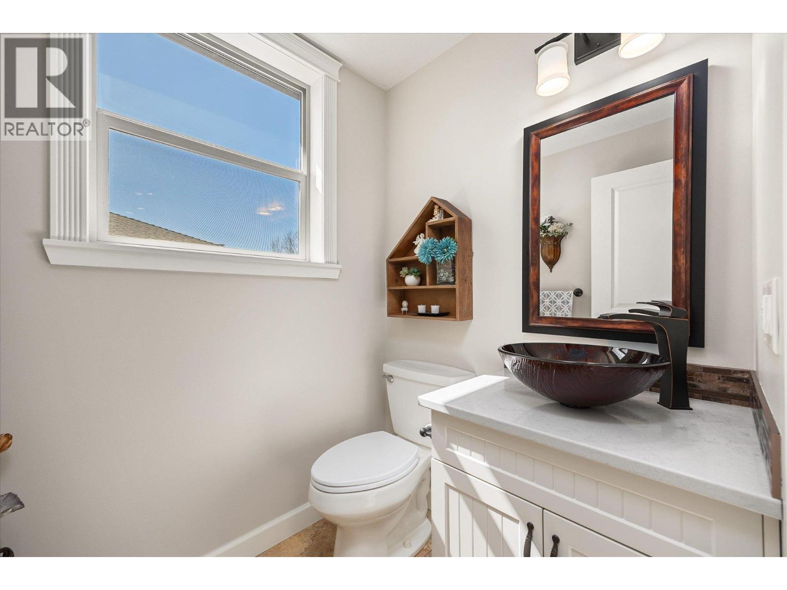 1018 Hume Avenue, Kelowna, British Columbia  V1P 1P2 - Photo 25 - 10381302