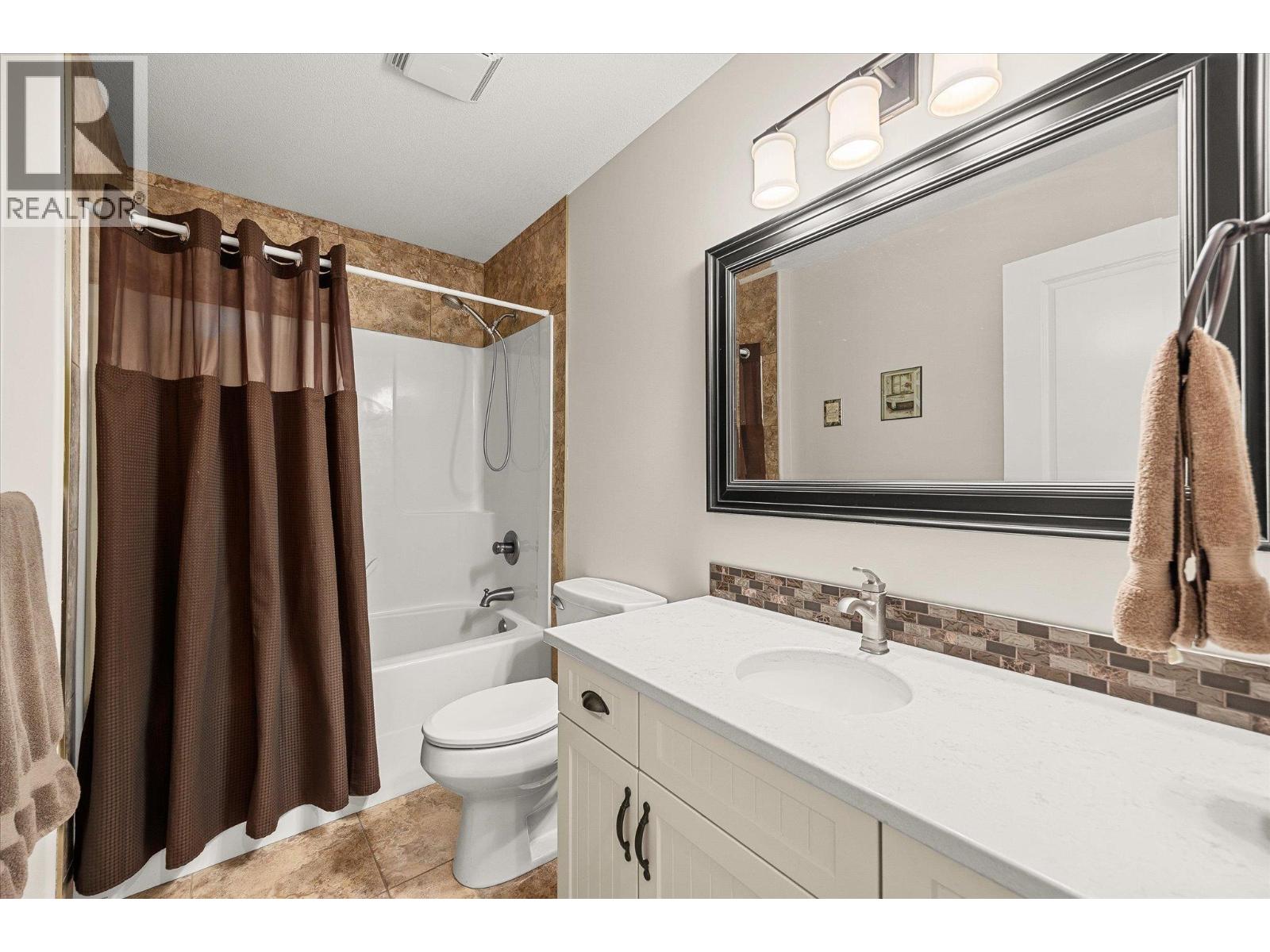 1018 Hume Avenue, Kelowna, British Columbia  V1P 1P2 - Photo 36 - 10381302