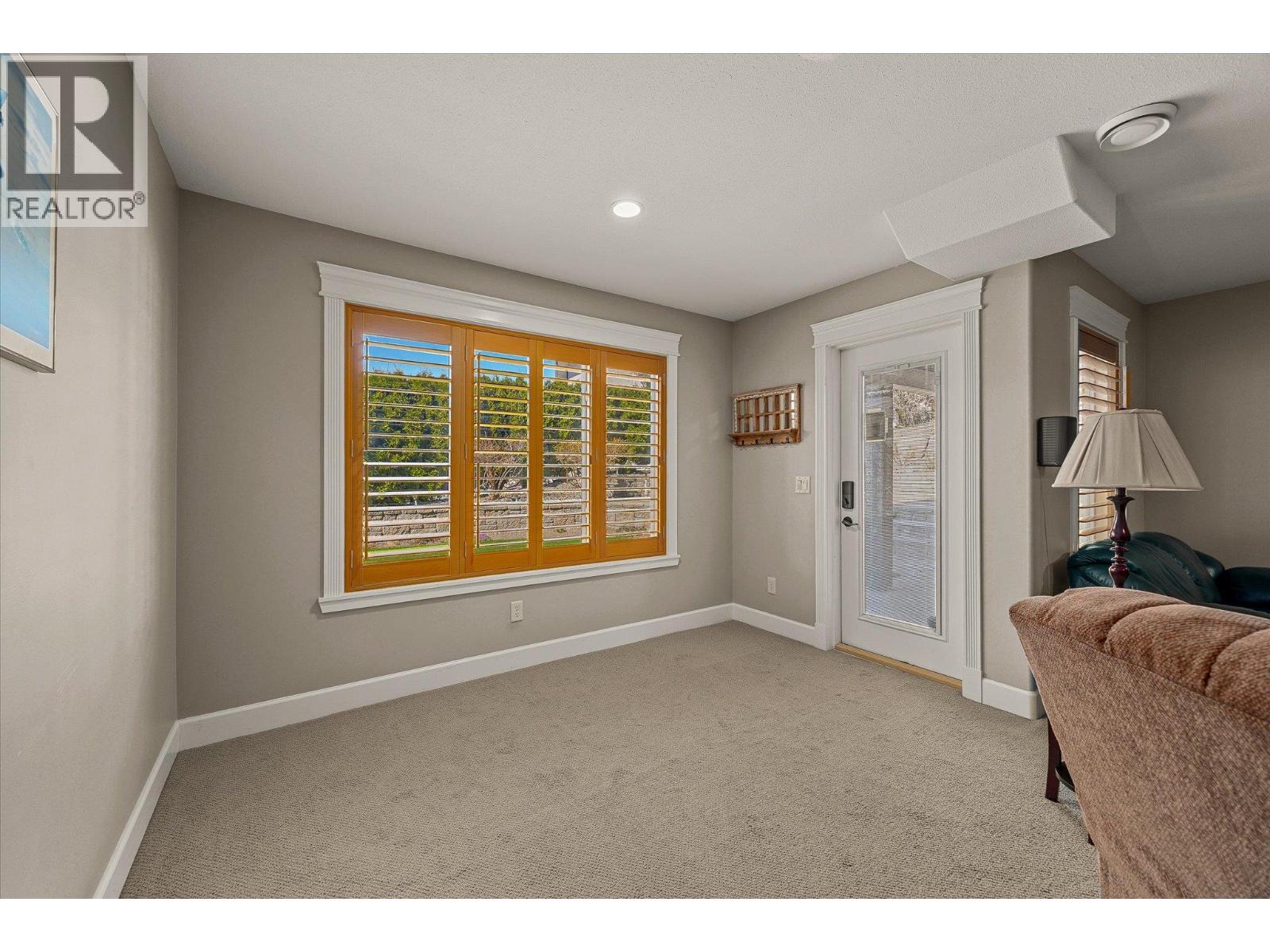 1018 Hume Avenue, Kelowna, British Columbia  V1P 1P2 - Photo 39 - 10381302