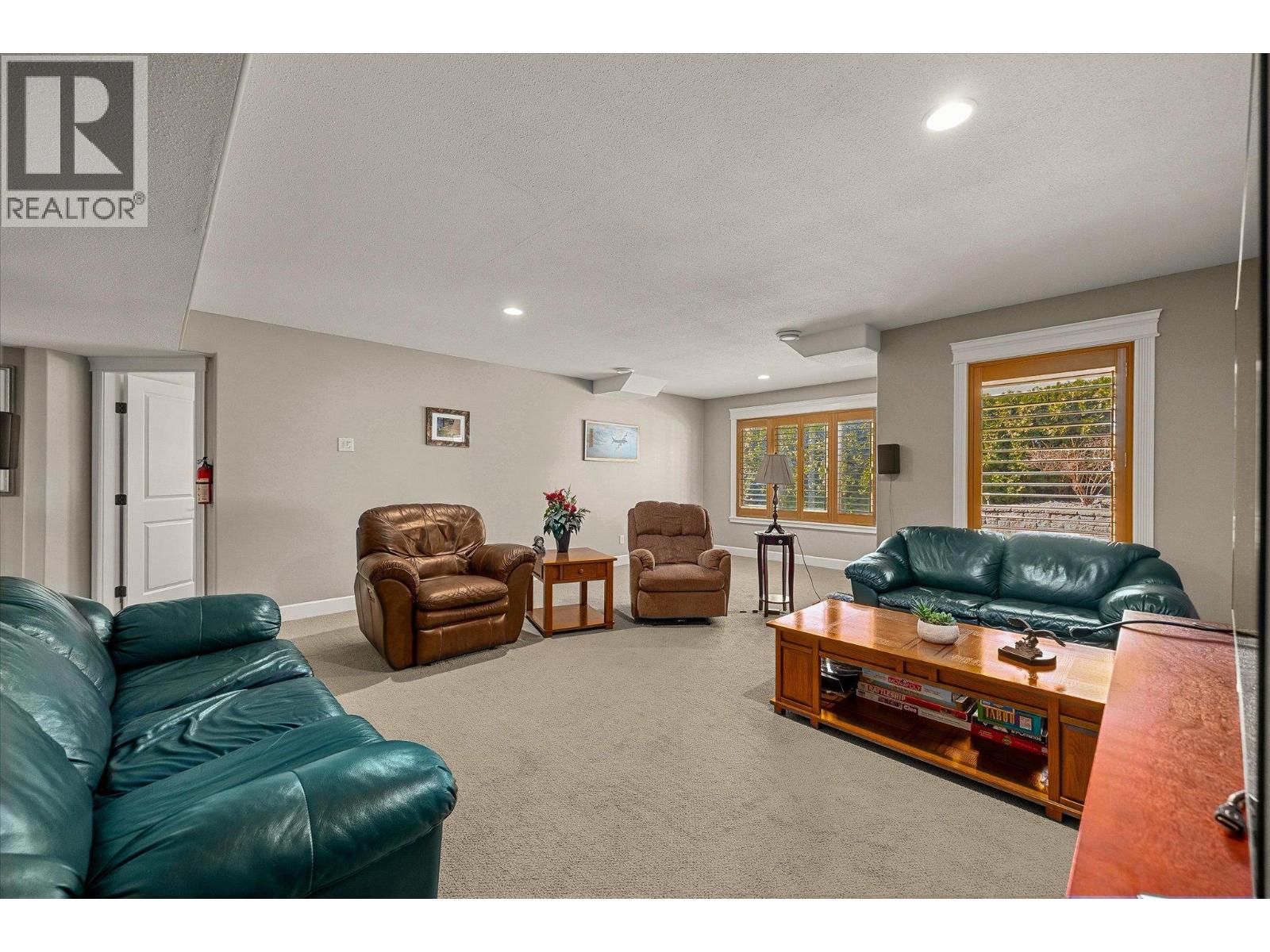 1018 Hume Avenue, Kelowna, British Columbia  V1P 1P2 - Photo 41 - 10381302