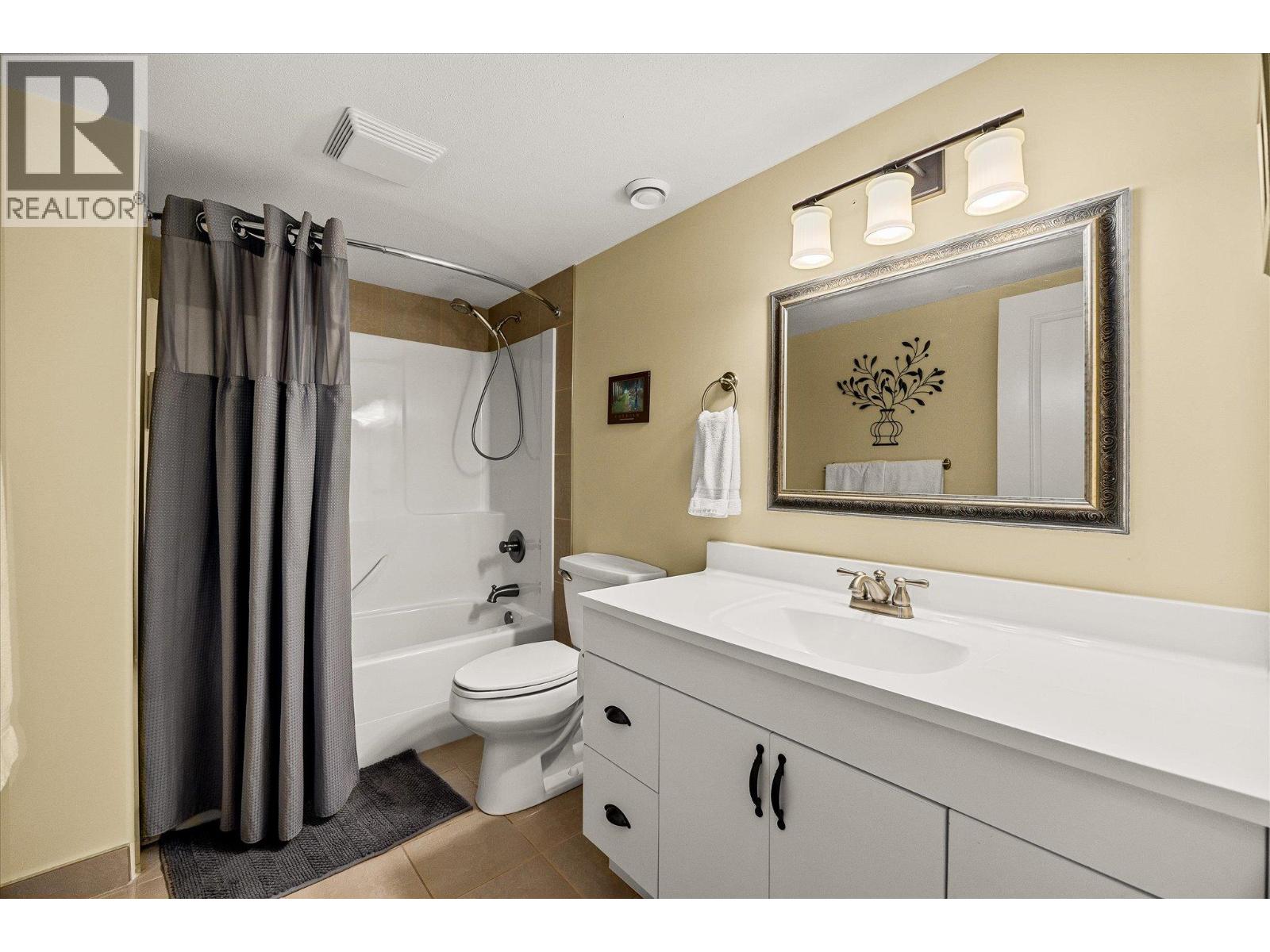 1018 Hume Avenue, Kelowna, British Columbia  V1P 1P2 - Photo 45 - 10381302