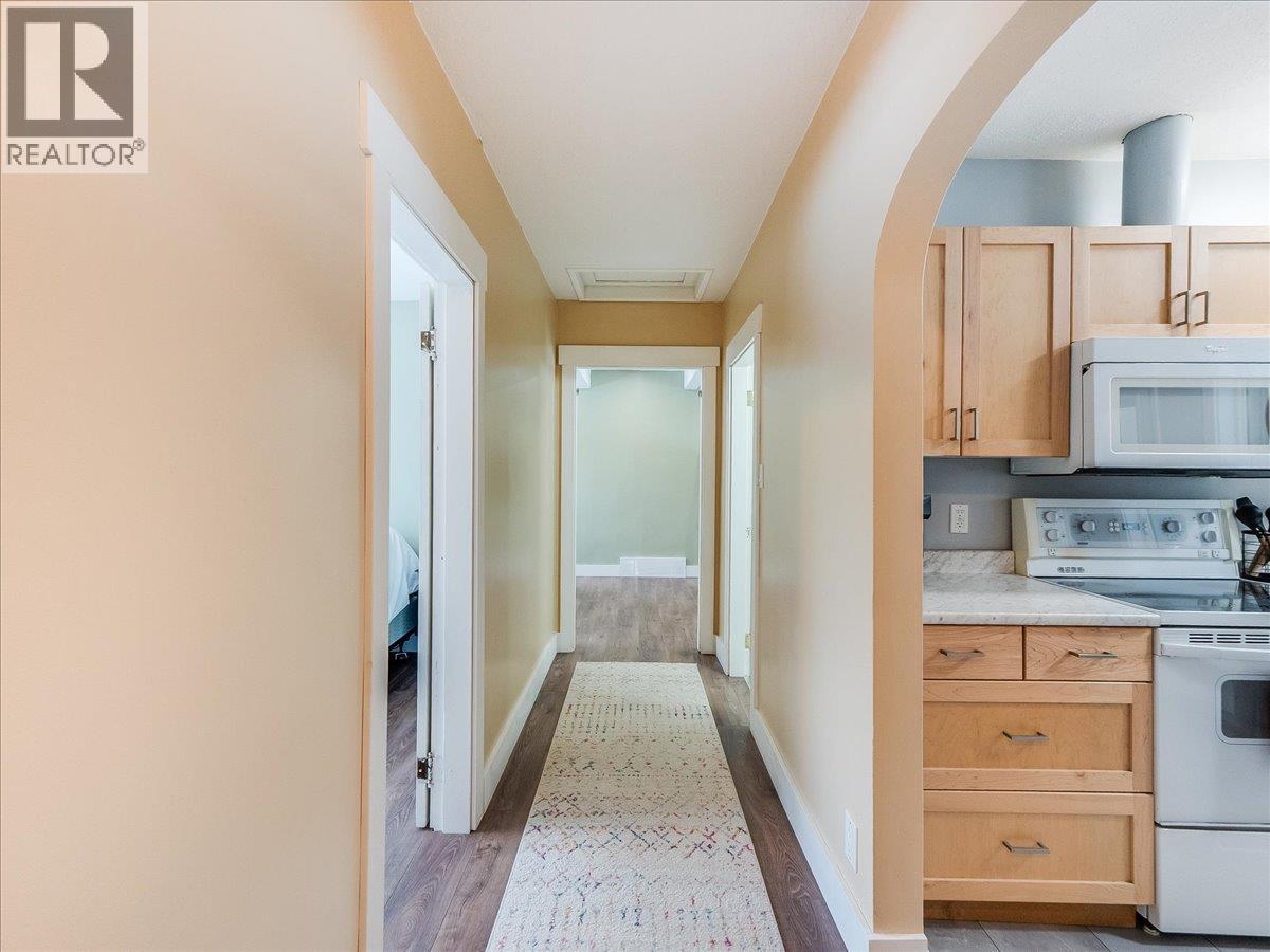 2824 9th Avenue, Castlegar, British Columbia  V1N 2Z1 - Photo 12 - 10380148