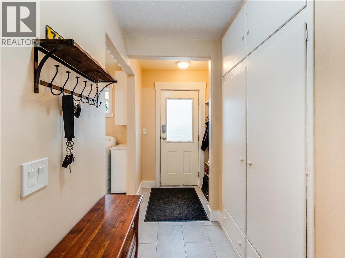 2824 9th Avenue, Castlegar, British Columbia  V1N 2Z1 - Photo 19 - 10380148