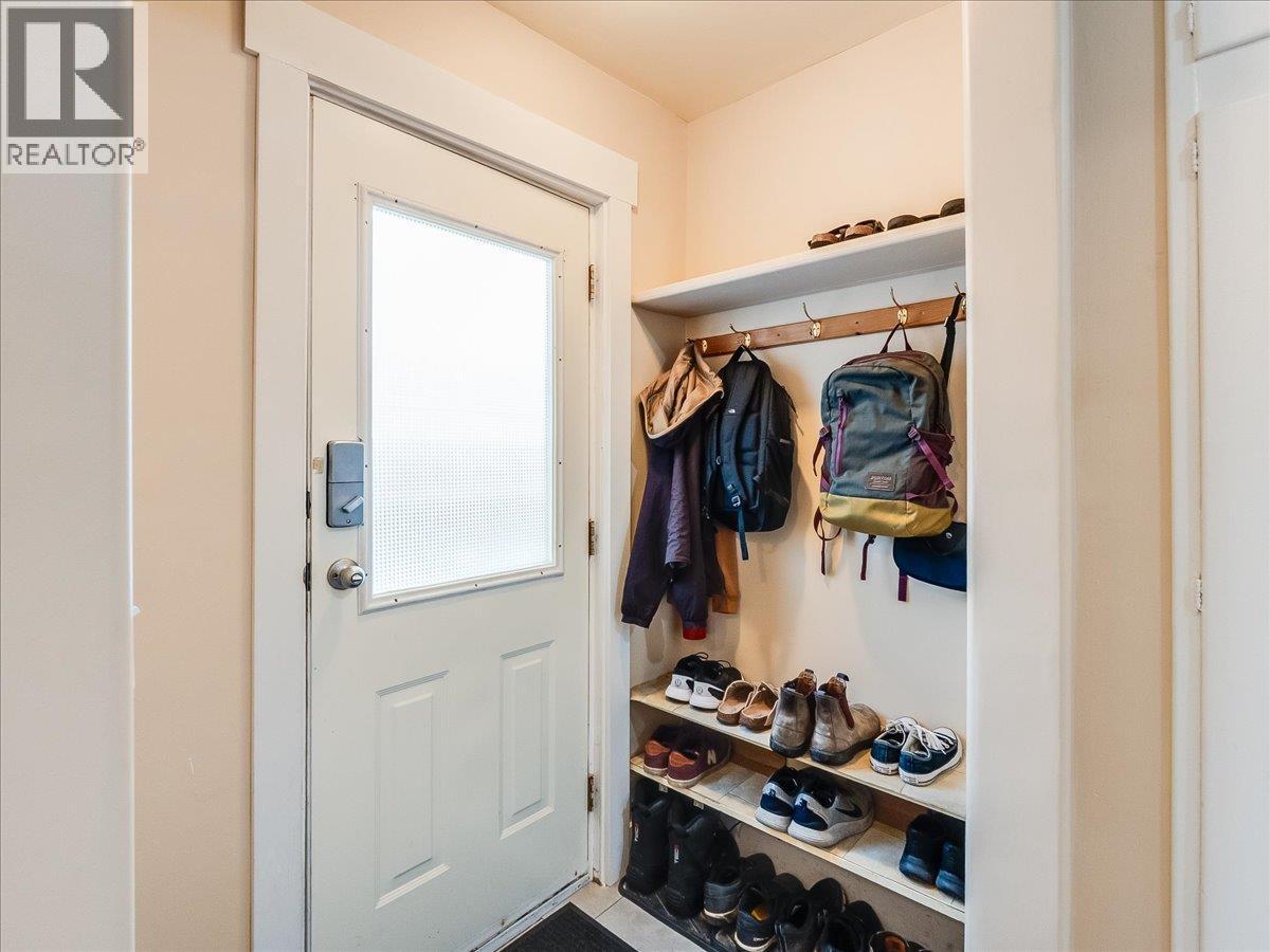 2824 9th Avenue, Castlegar, British Columbia  V1N 2Z1 - Photo 20 - 10380148