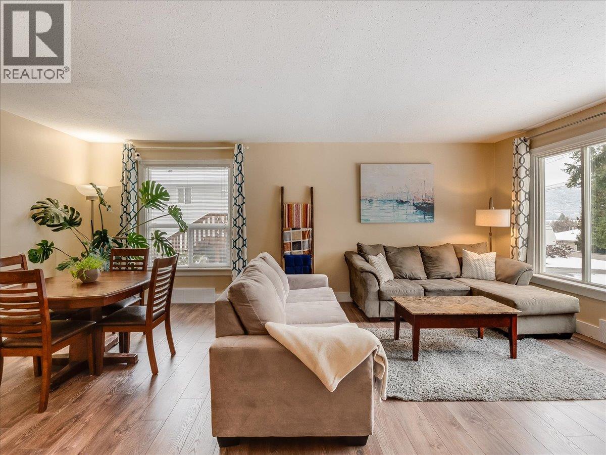 2824 9th Avenue, Castlegar, British Columbia  V1N 2Z1 - Photo 5 - 10380148