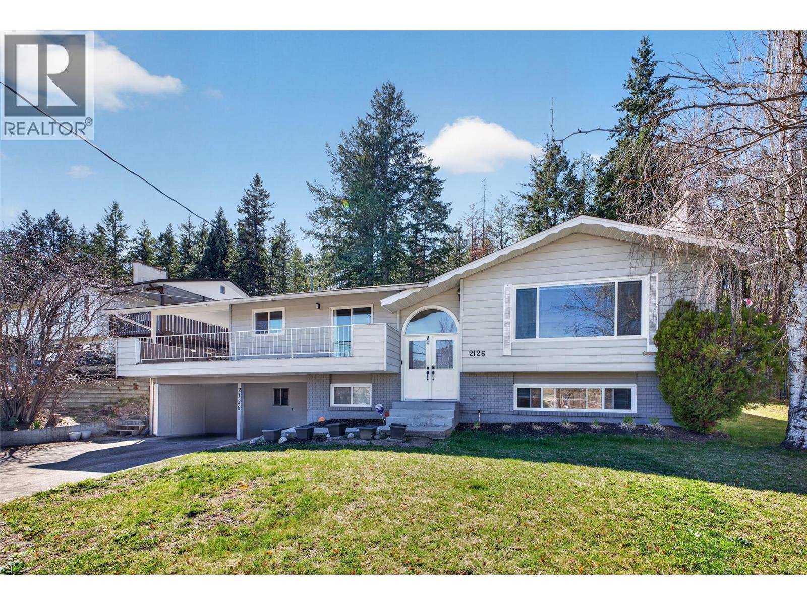 2126 Verde Vista Road, Kelowna, British Columbia  V1P 1G5 - Photo 1 - 10383130