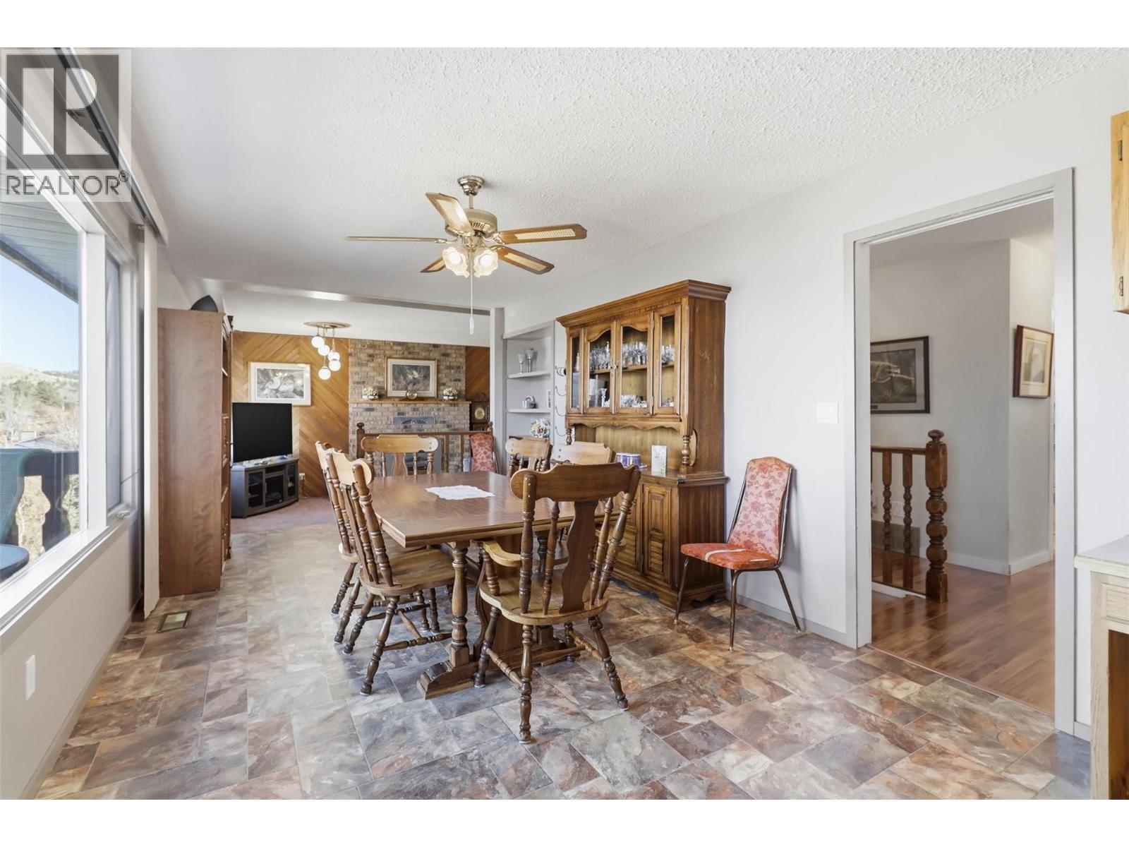 246 Robson Drive, Kamloops, British Columbia  V2E 1W1 - Photo 11 - 10383063