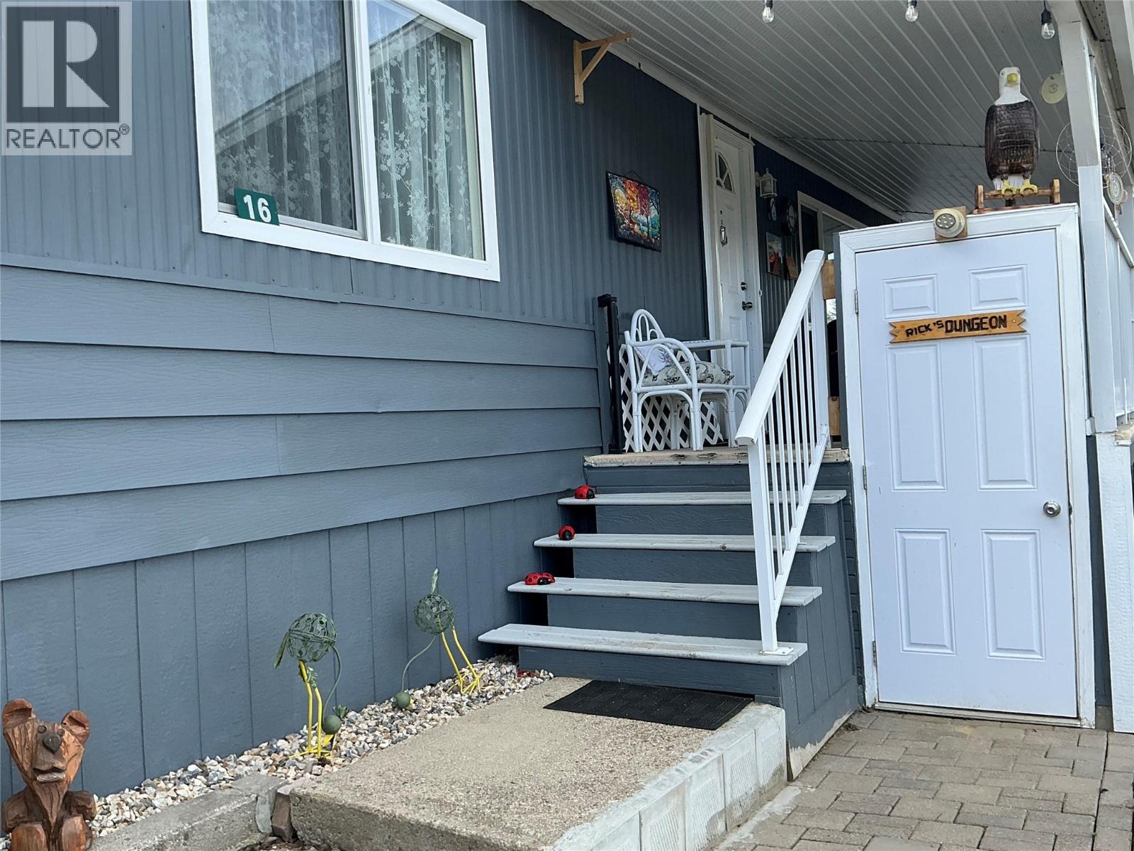 2932 Buckley Road Unit# 16, Sorrento, British Columbia  V0E 2W0 - Photo 3 - 10381930