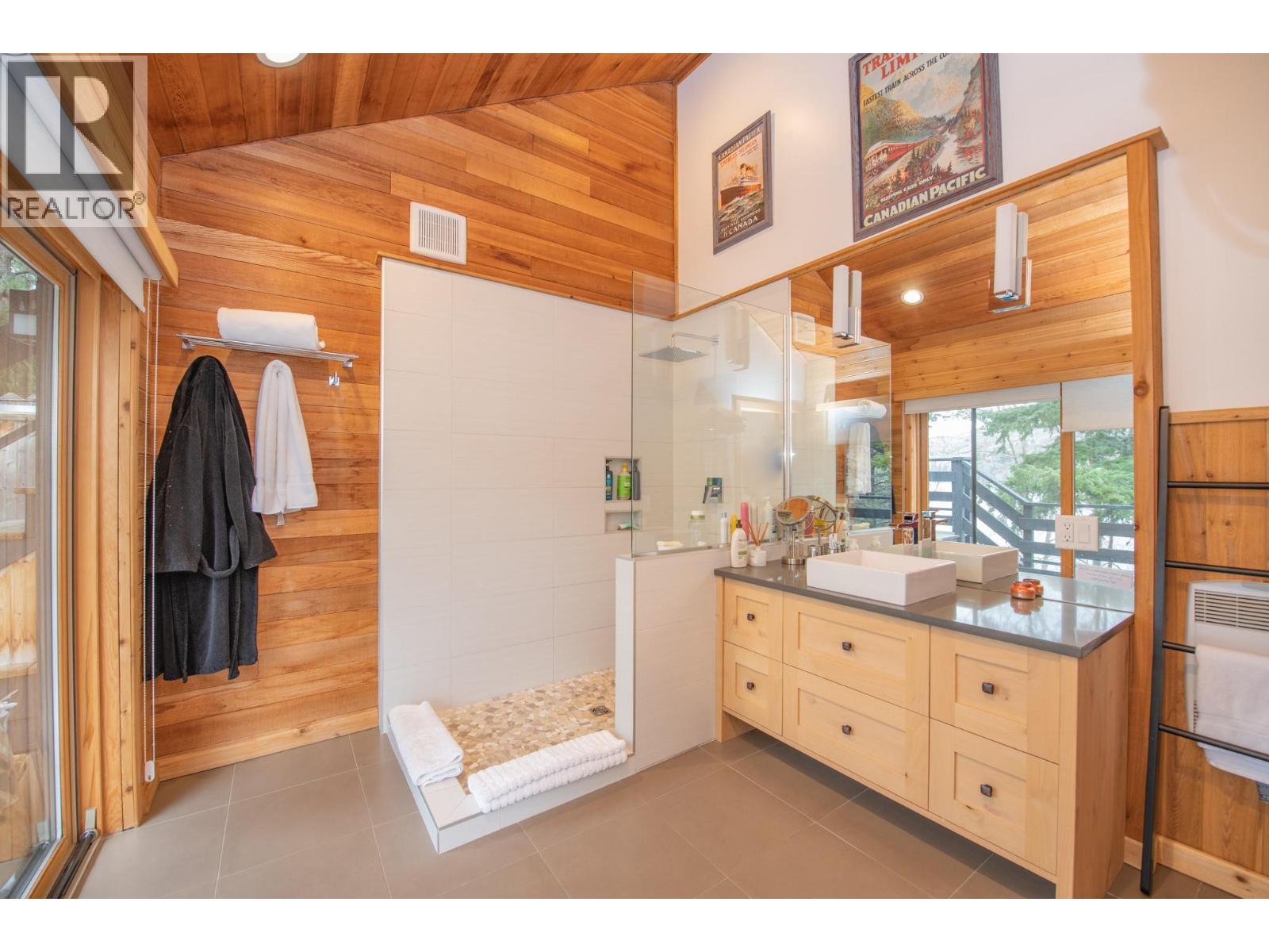 13804 Ponderosa Way, Coldstream, British Columbia  V1B 1A4 - Photo 32 - 10357157