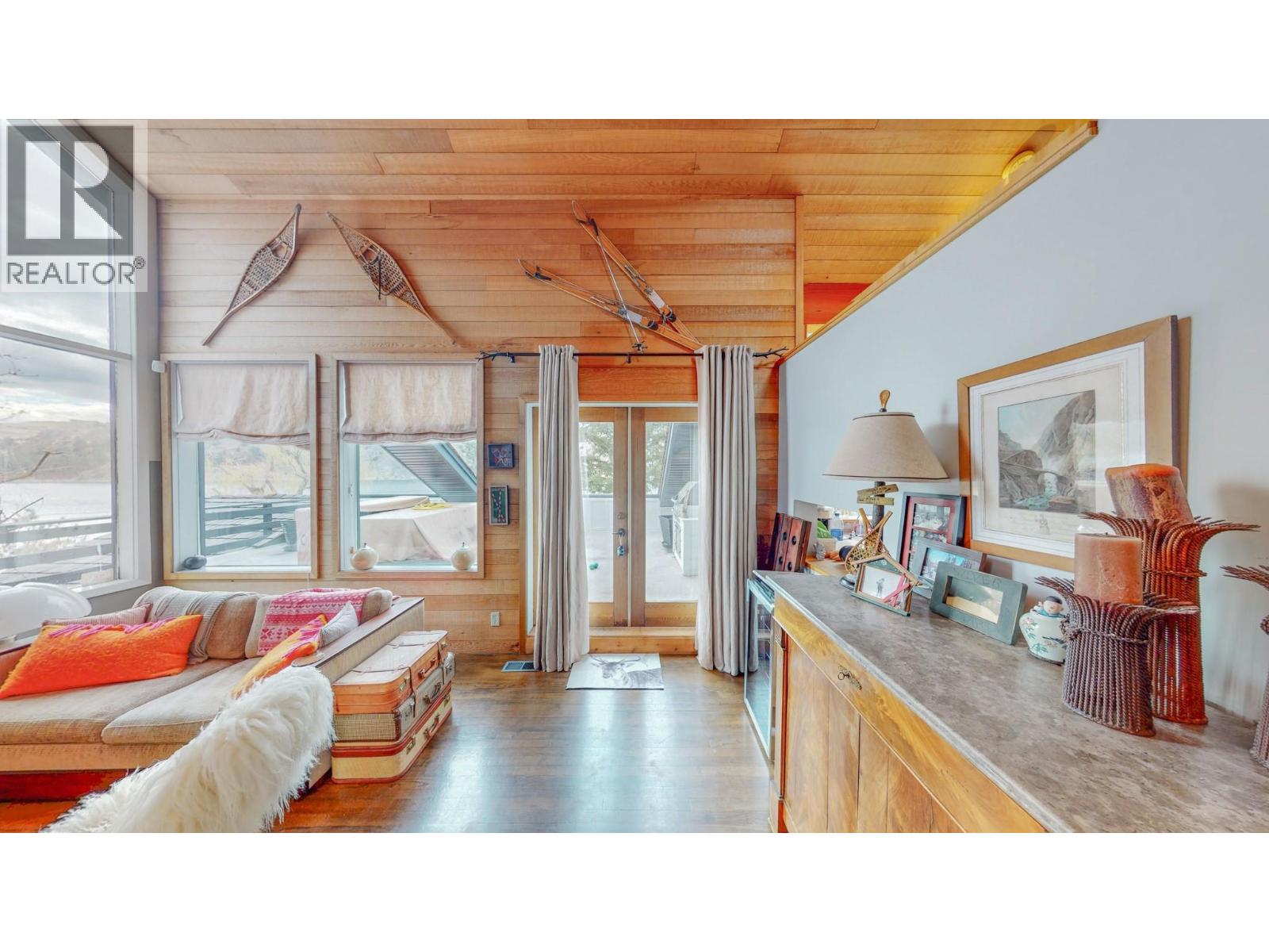 13804 Ponderosa Way, Coldstream, British Columbia  V1B 1A4 - Photo 6 - 10357157