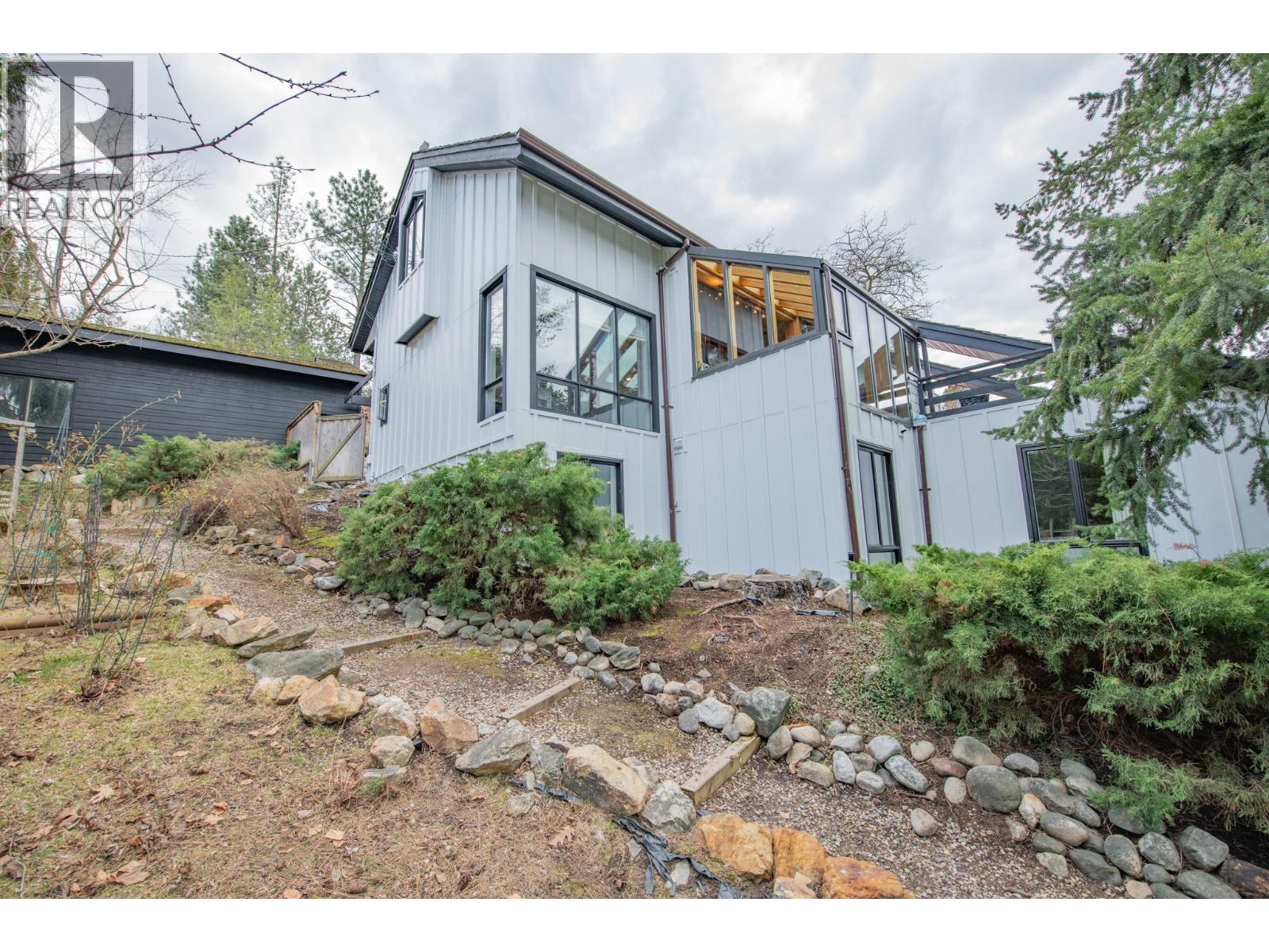 13804 Ponderosa Way, Coldstream, British Columbia  V1B 1A4 - Photo 61 - 10357157