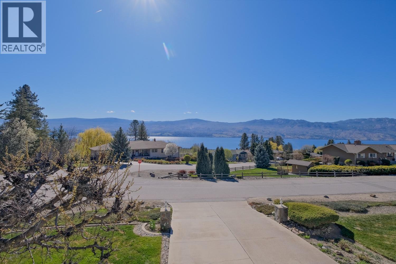 1056 Aubrey Road, West Kelowna, British Columbia  V1Z 2V9 - Photo 2 - 10382706
