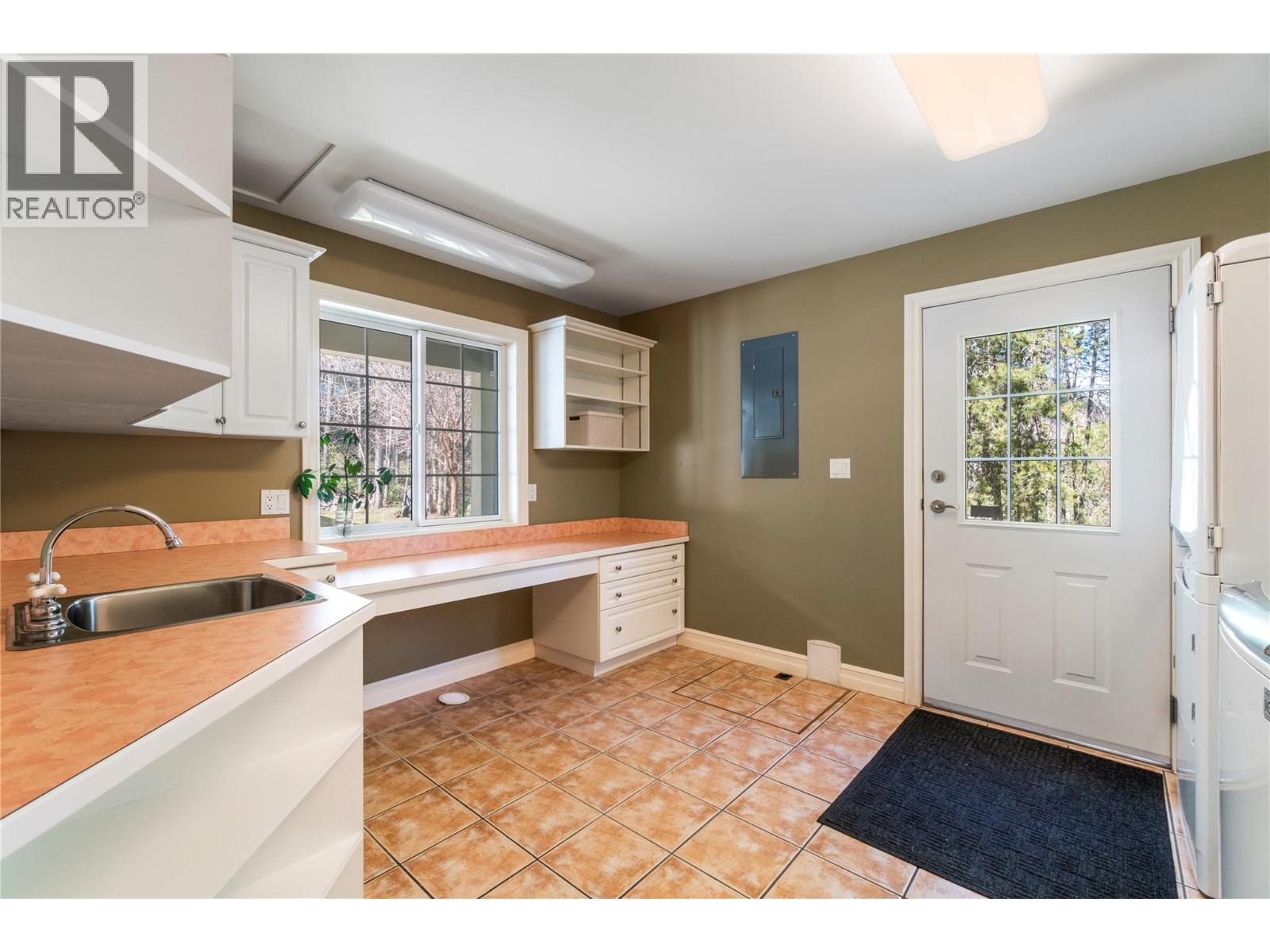 3800 60 Street Nw, Salmon Arm, British Columbia  V1E 3A8 - Photo 27 - 10382116