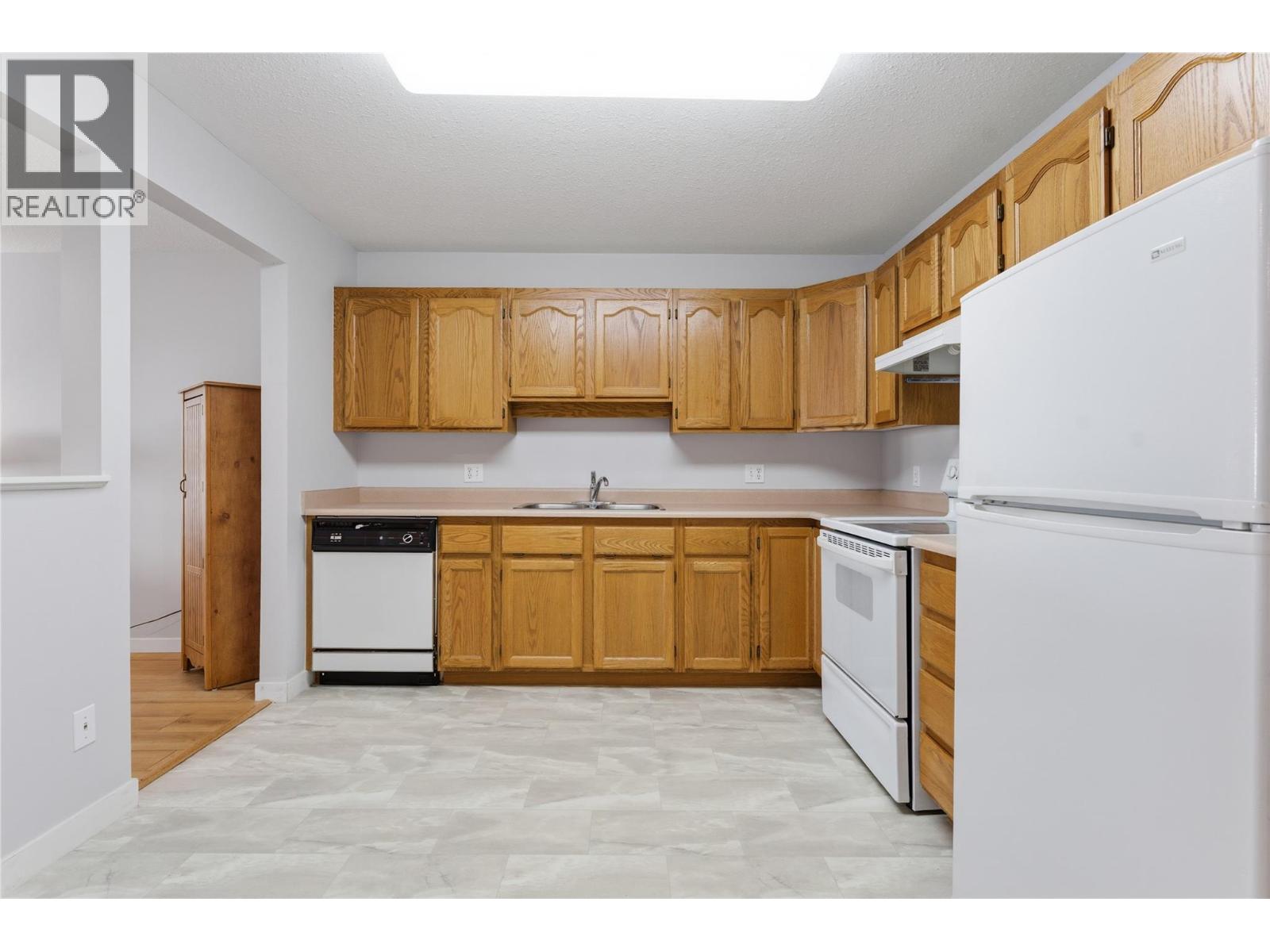 251 6 Street Se Unit# 104, Salmon Arm, British Columbia  V1E 1J9 - Photo 5 - 10382572