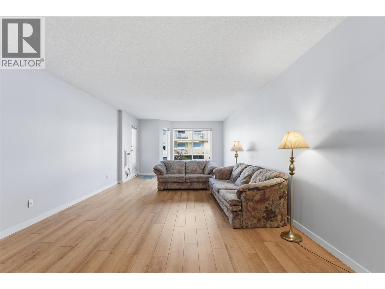 251 6 Street Se Unit# 104, Salmon Arm, British Columbia  V1E 1J9 - Photo 7 - 10382572