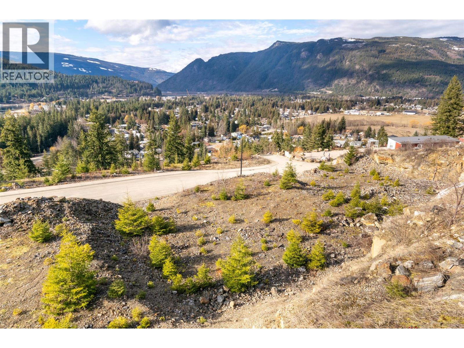 287 Bayview Drive, Sicamous, British Columbia  V0E 2V1 - Photo 4 - 10376876