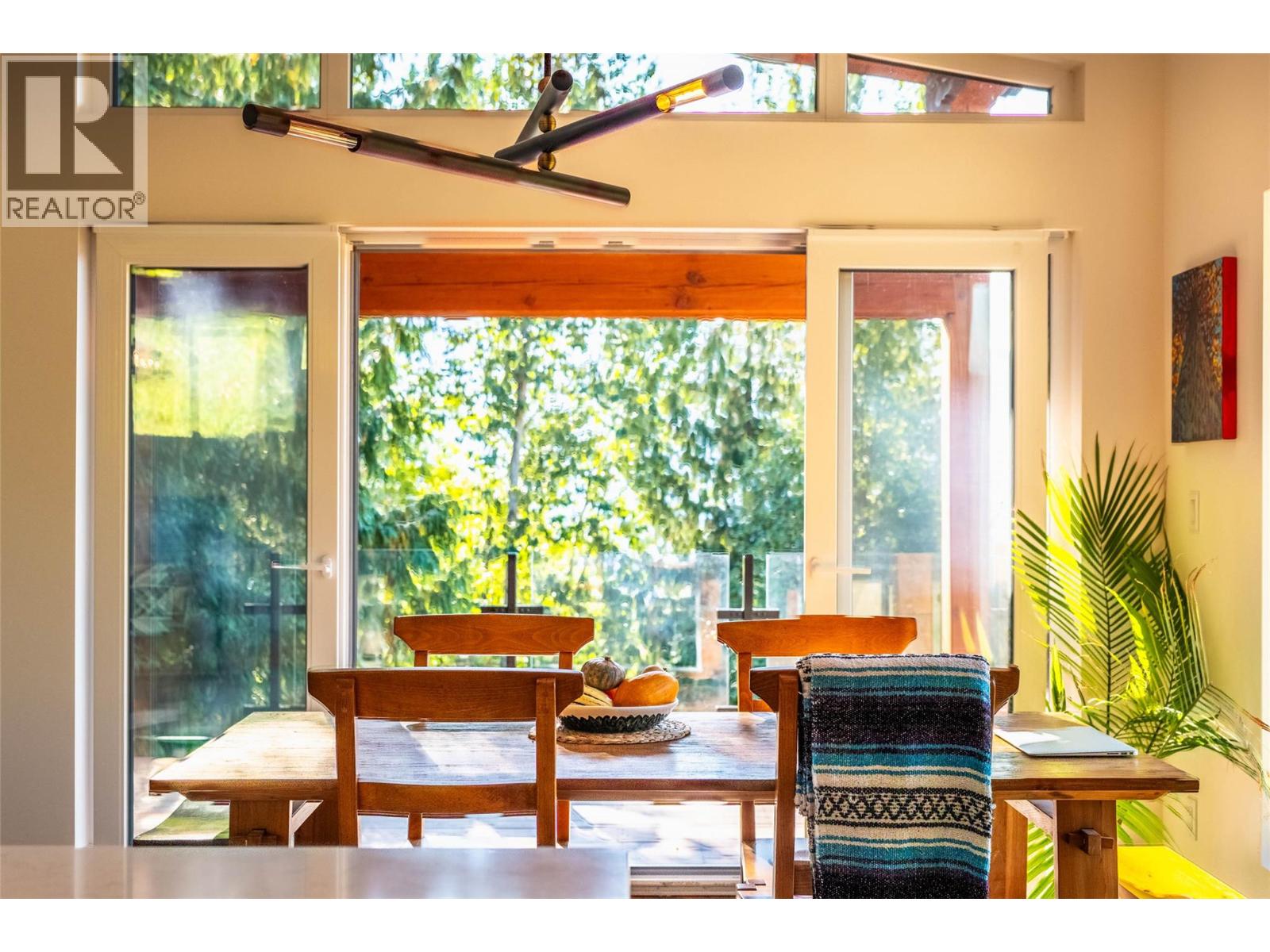 1409 Ash Street, Nelson, British Columbia  V1L 2J3 - Photo 10 - 10383118