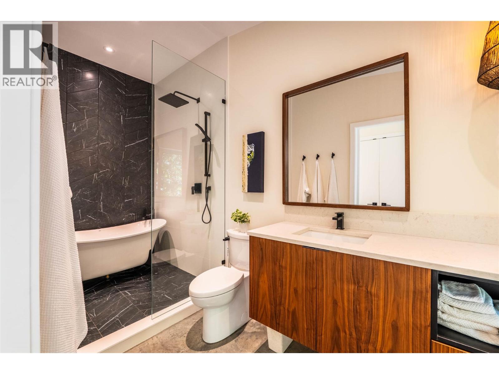 1409 Ash Street, Nelson, British Columbia  V1L 2J3 - Photo 29 - 10383118