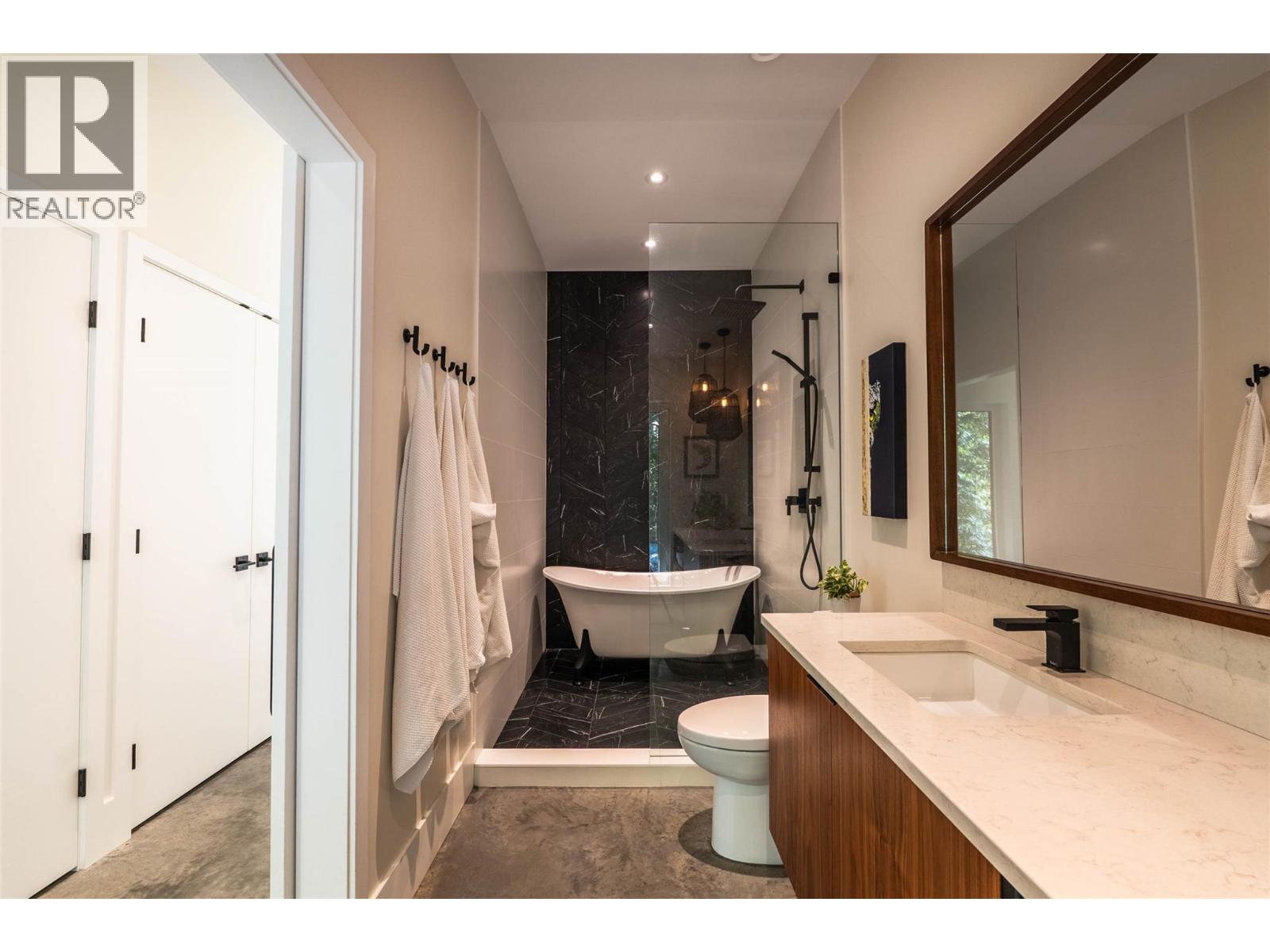 1409 Ash Street, Nelson, British Columbia  V1L 2J3 - Photo 31 - 10383118