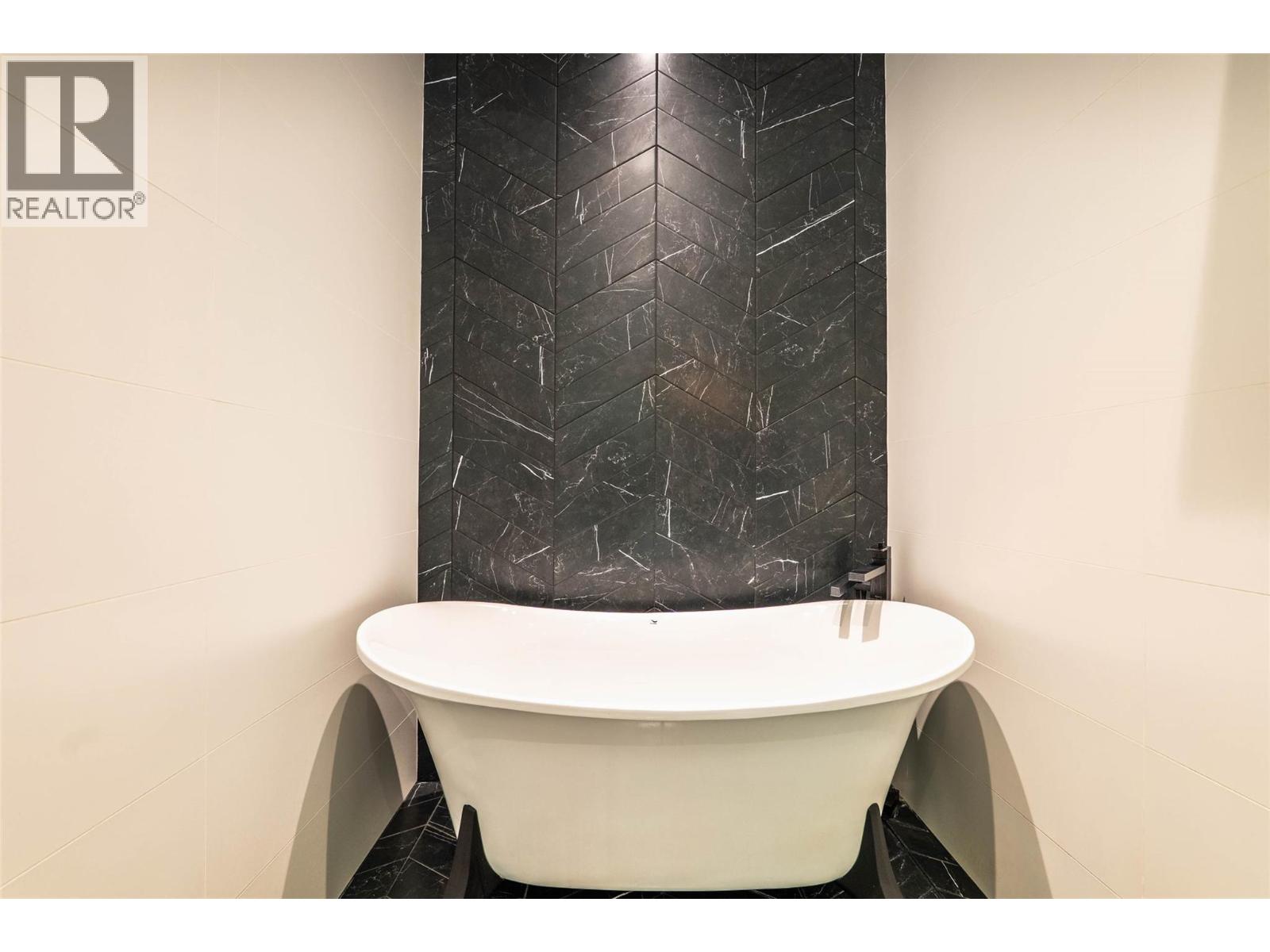 1409 Ash Street, Nelson, British Columbia  V1L 2J3 - Photo 32 - 10383118