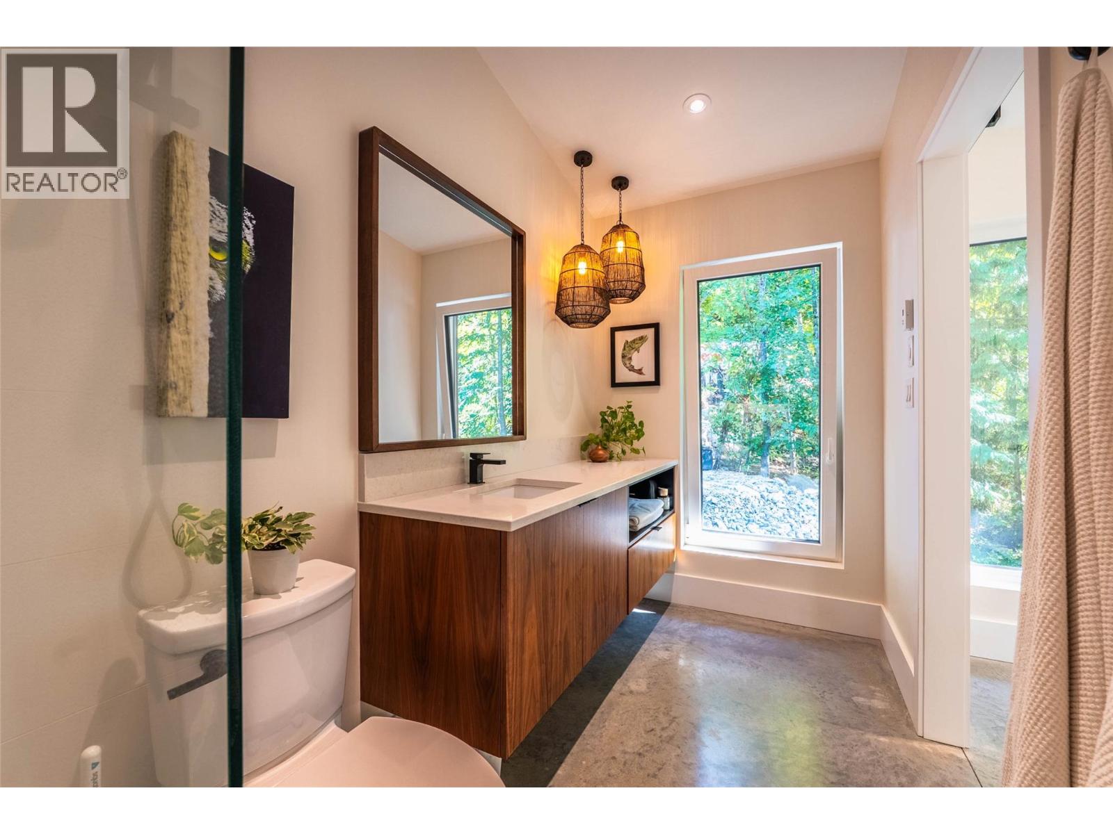 1409 Ash Street, Nelson, British Columbia  V1L 2J3 - Photo 33 - 10383118