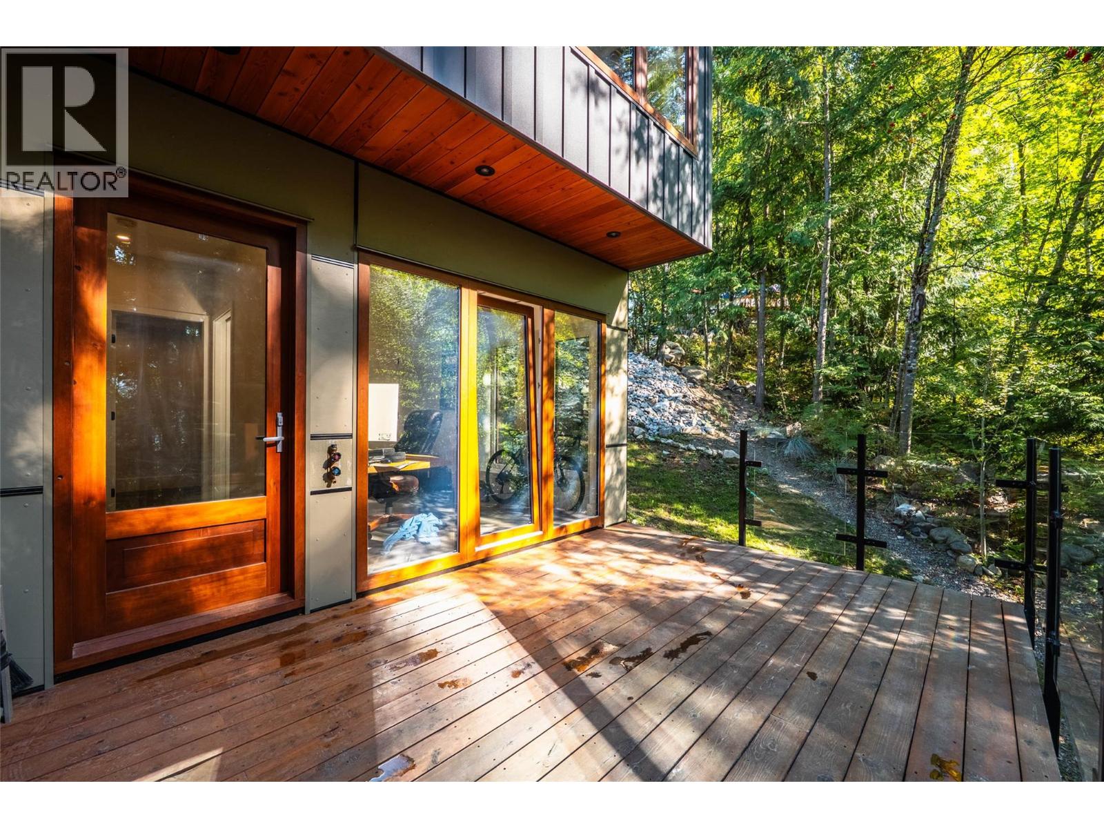 1409 Ash Street, Nelson, British Columbia  V1L 2J3 - Photo 38 - 10383118