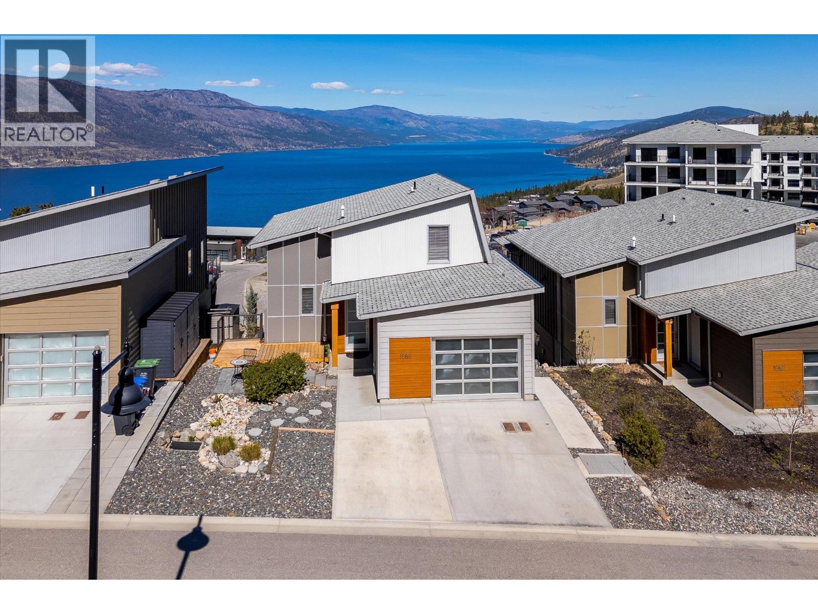 1860 Blue Bunch Court, Kelowna, British Columbia  V1V 0C6 - Photo 2 - 10381055