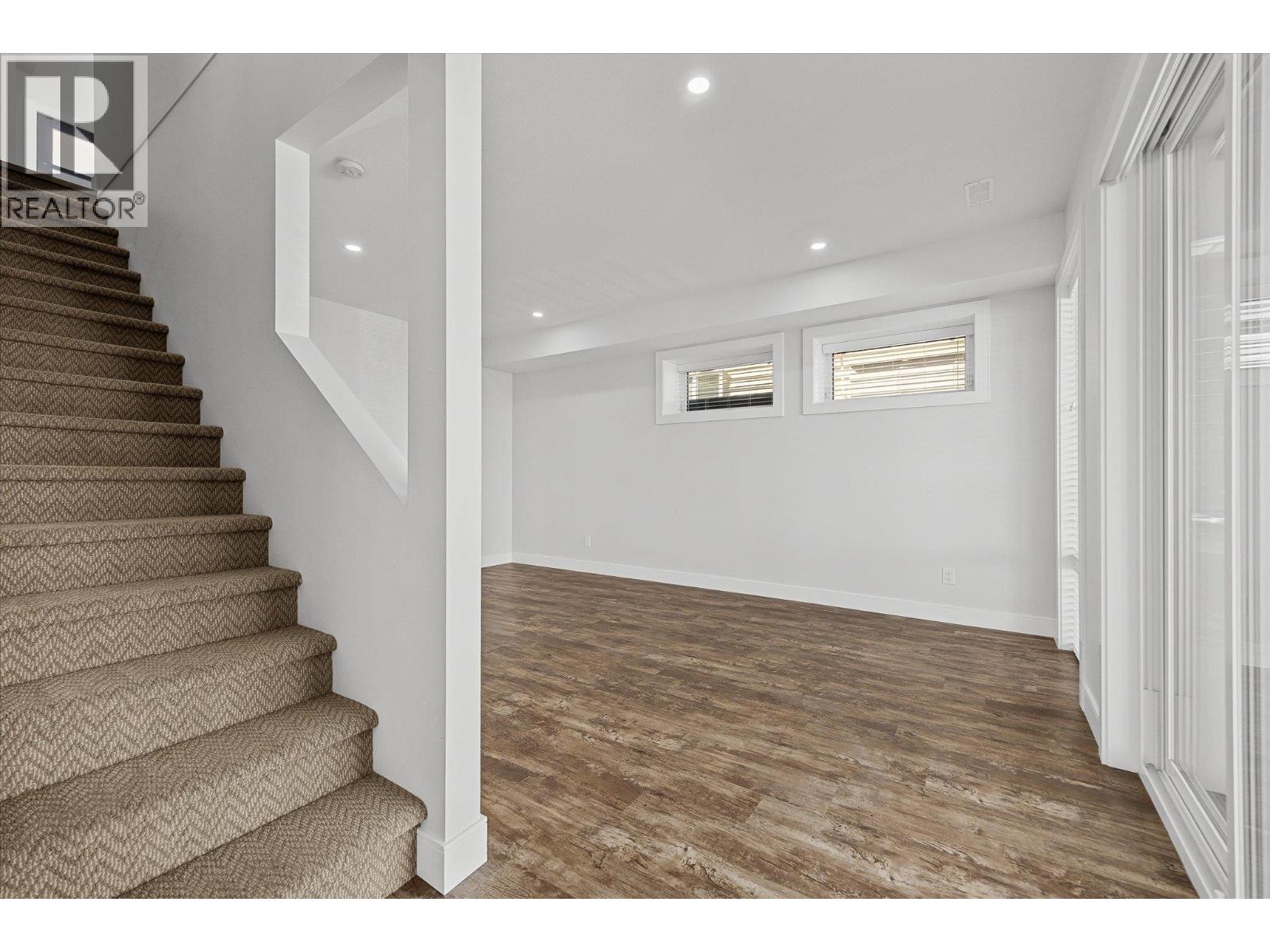 1860 Blue Bunch Court, Kelowna, British Columbia  V1V 0C6 - Photo 24 - 10381055