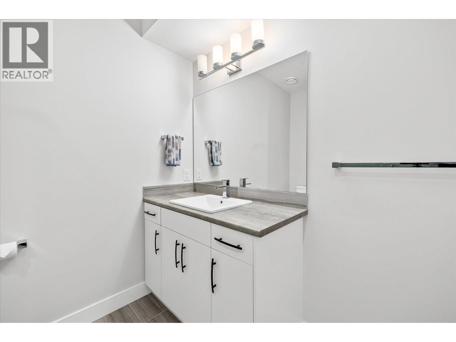 1860 Blue Bunch Court, Kelowna, British Columbia  V1V 0C6 - Photo 28 - 10381055