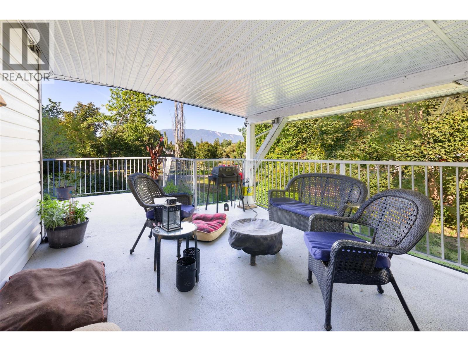 4350 50 Street Ne, Salmon Arm, British Columbia  V1E 1Y5 - Photo 17 - 10383233