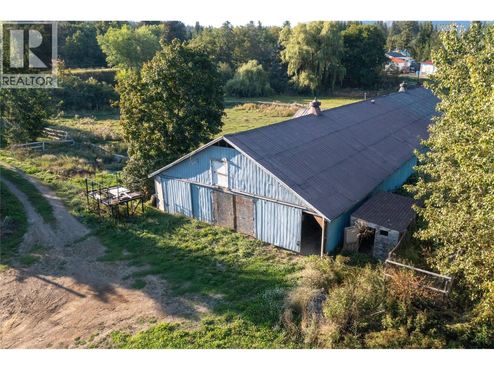 4350 50 Street Ne, Salmon Arm, British Columbia  V1E 1Y5 - Photo 26 - 10383233