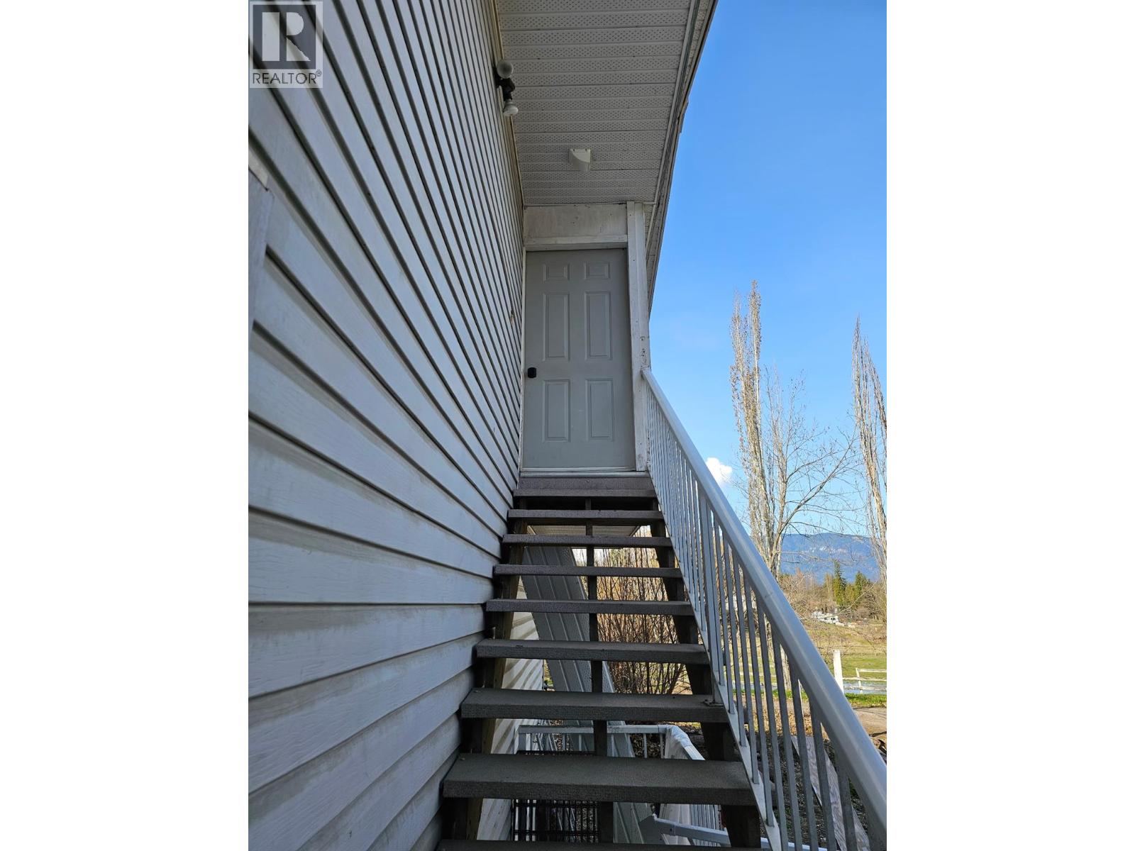 4350 50 Street Ne, Salmon Arm, British Columbia  V1E 1Y5 - Photo 32 - 10383233