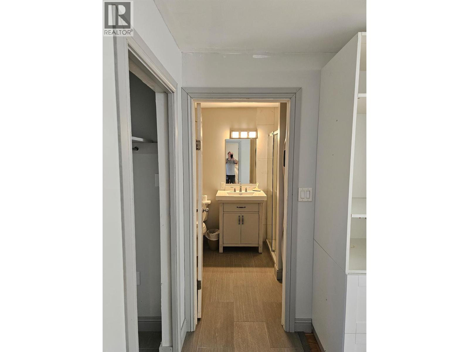 4350 50 Street Ne, Salmon Arm, British Columbia  V1E 1Y5 - Photo 37 - 10383233