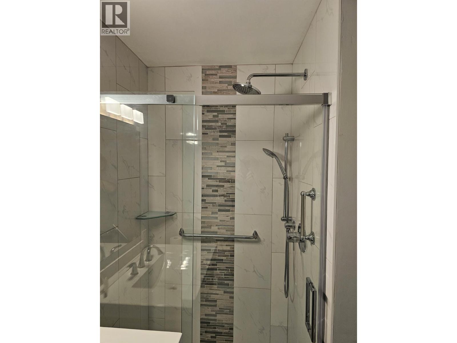 4350 50 Street Ne, Salmon Arm, British Columbia  V1E 1Y5 - Photo 40 - 10383233