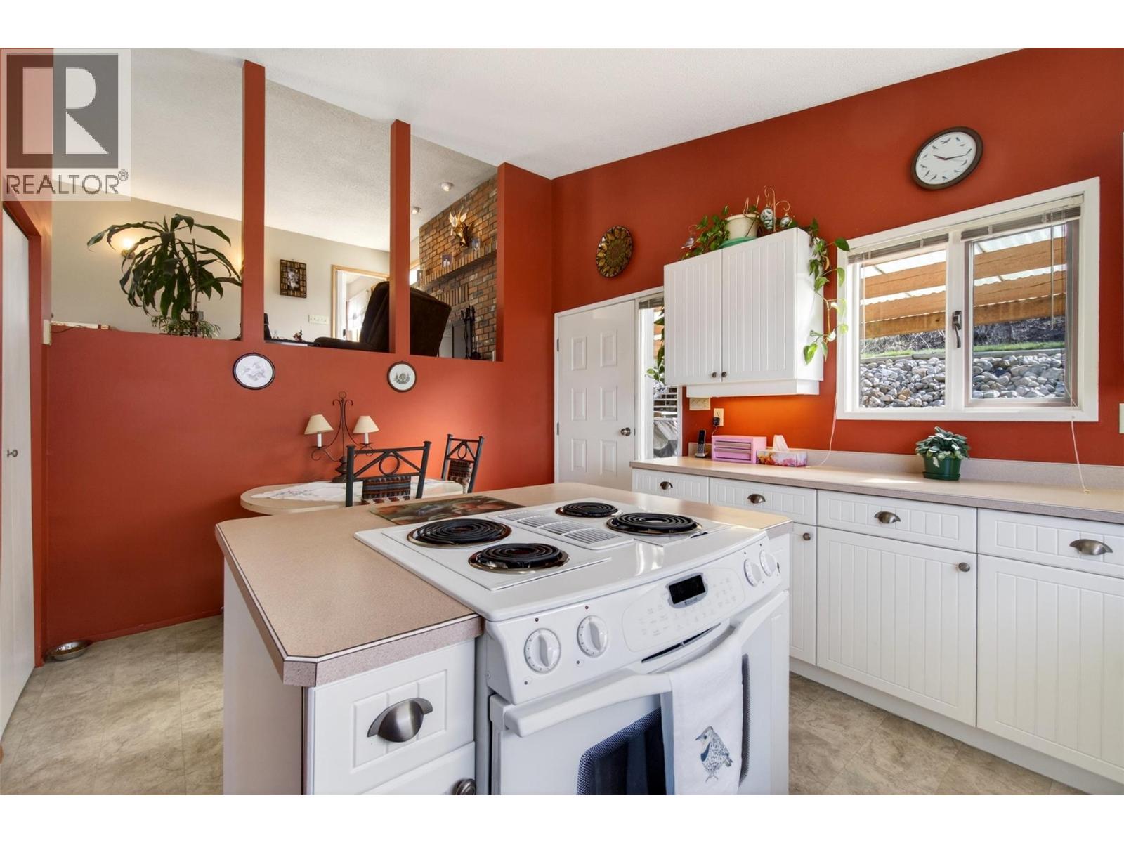 4860 14 Street Ne, Salmon Arm, British Columbia  V1E 3P2 - Photo 11 - 10383181