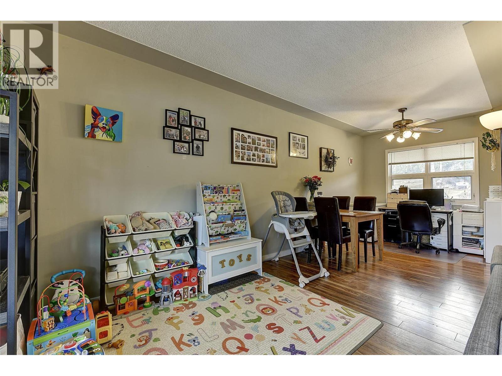 500 Snowsell Street N, Kelowna, British Columbia  V1V 2C7 - Photo 5 - 10383244