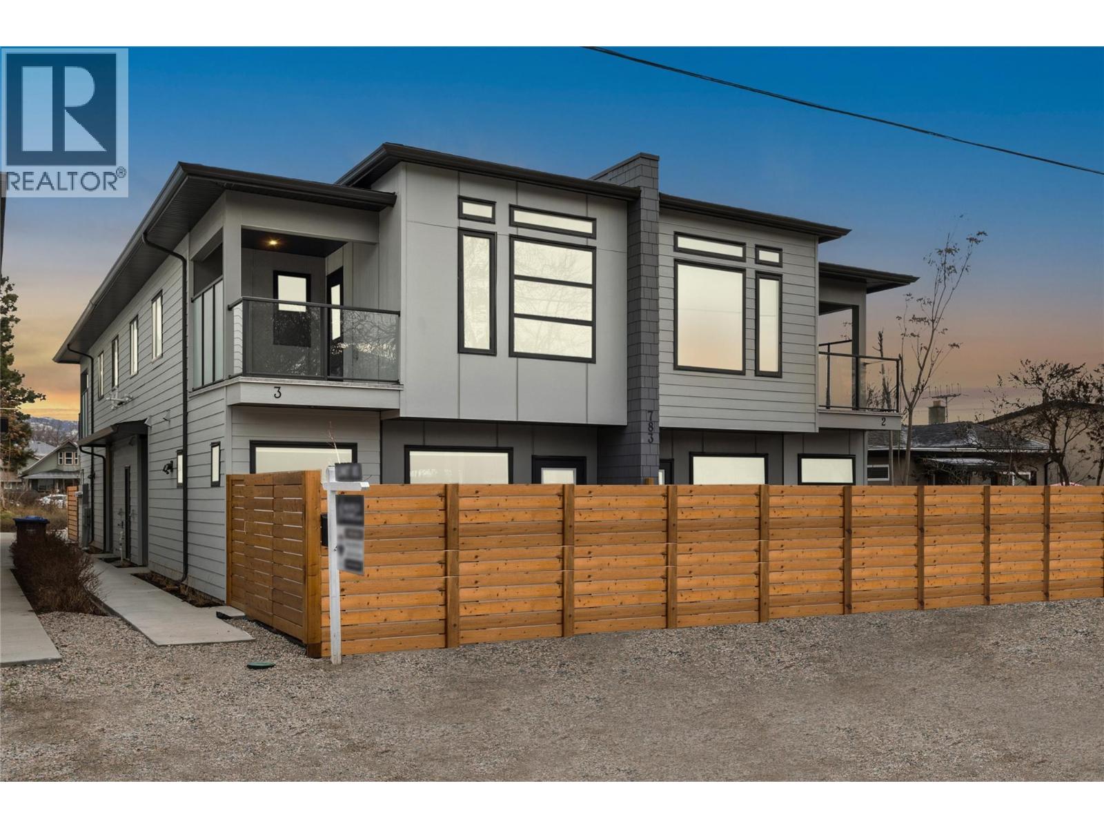 783 Burne Avenue Unit# 2, Kelowna, British Columbia  V1Y 5P6 - Photo 1 - 10383274