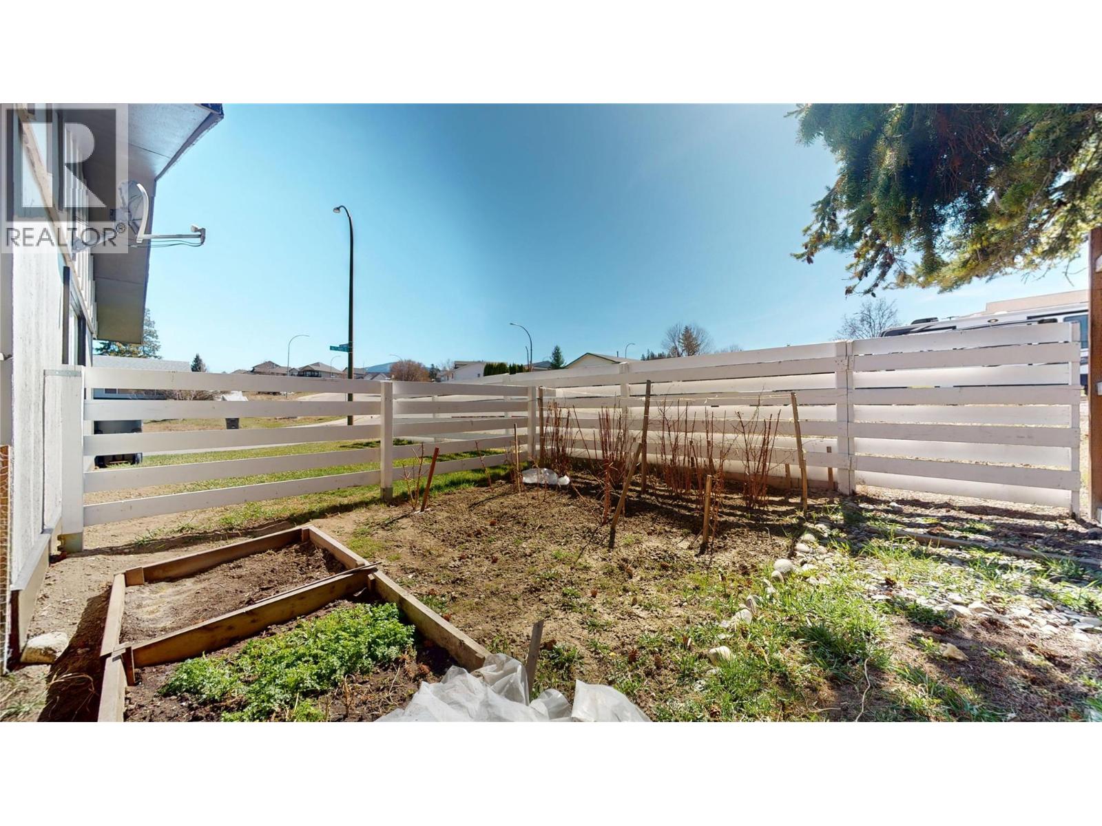 1061 16th Avenue S, Cranbrook, British Columbia  V1C 3A3 - Photo 22 - 10381661