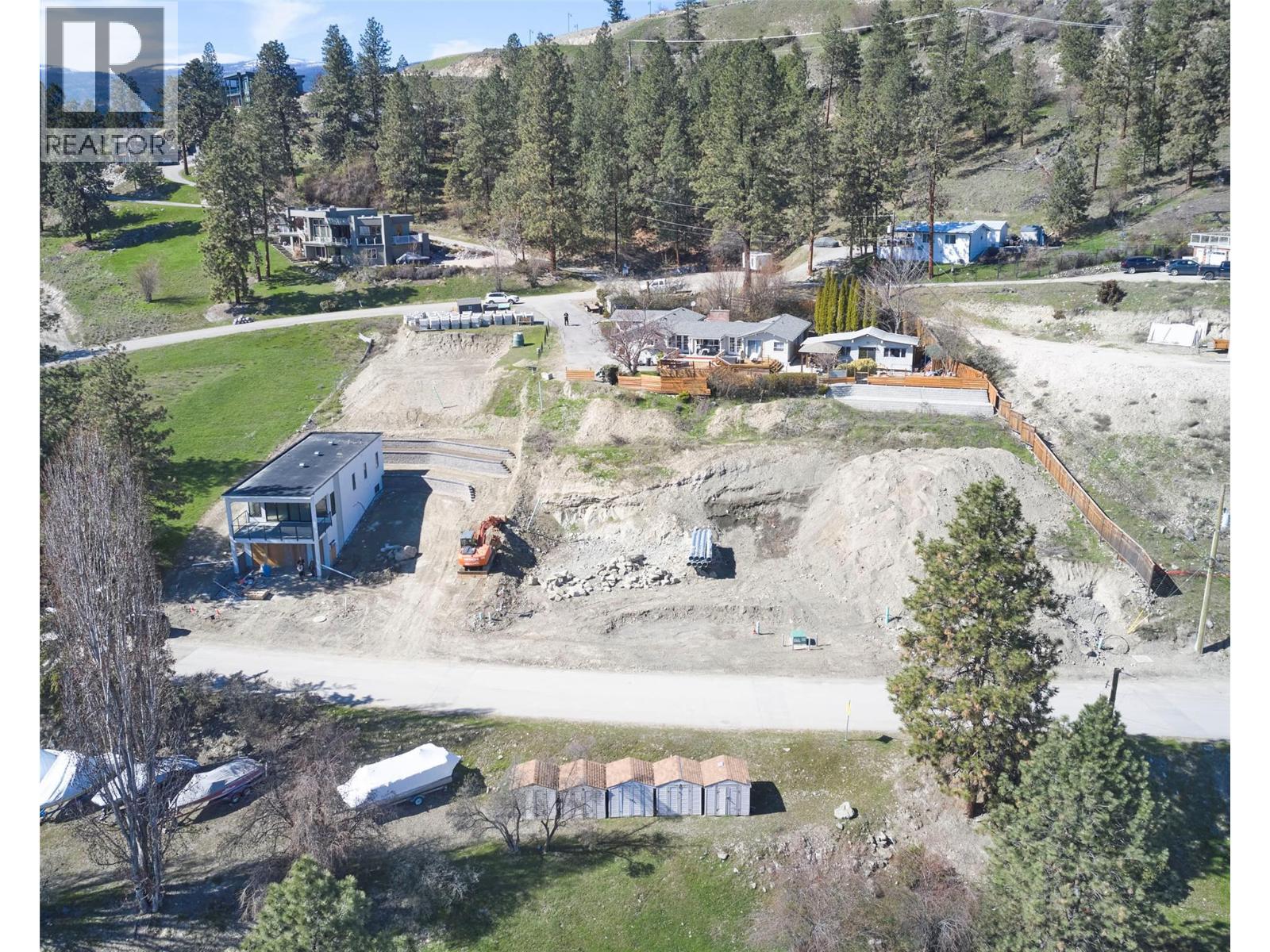 8841 Adventure Bay Road, Vernon, British Columbia  V1H 1E1 - Photo 13 - 10383196