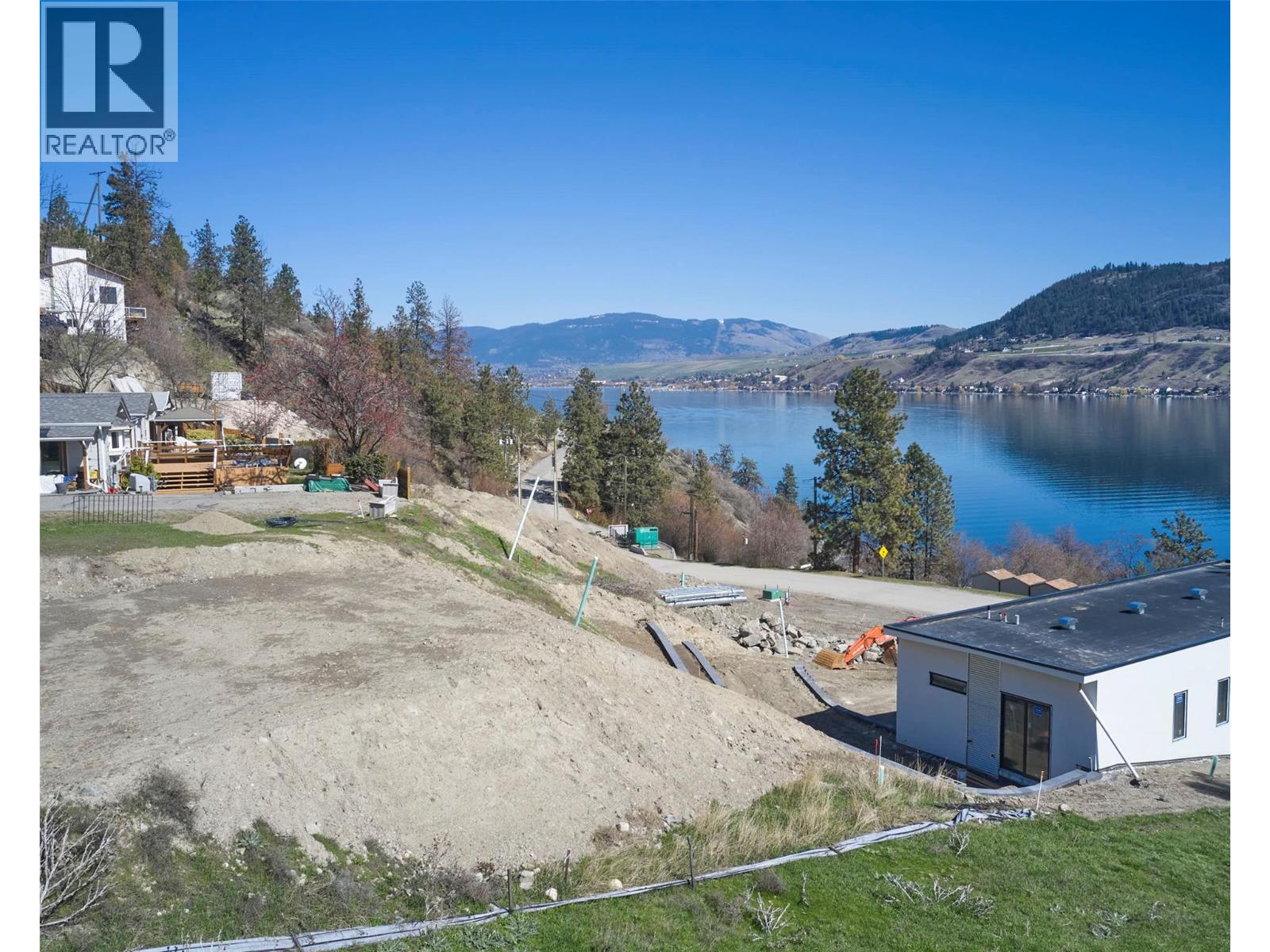 8805 Adventure Bay Road, Vernon, British Columbia  V1H 1E1 - Photo 6 - 10383194