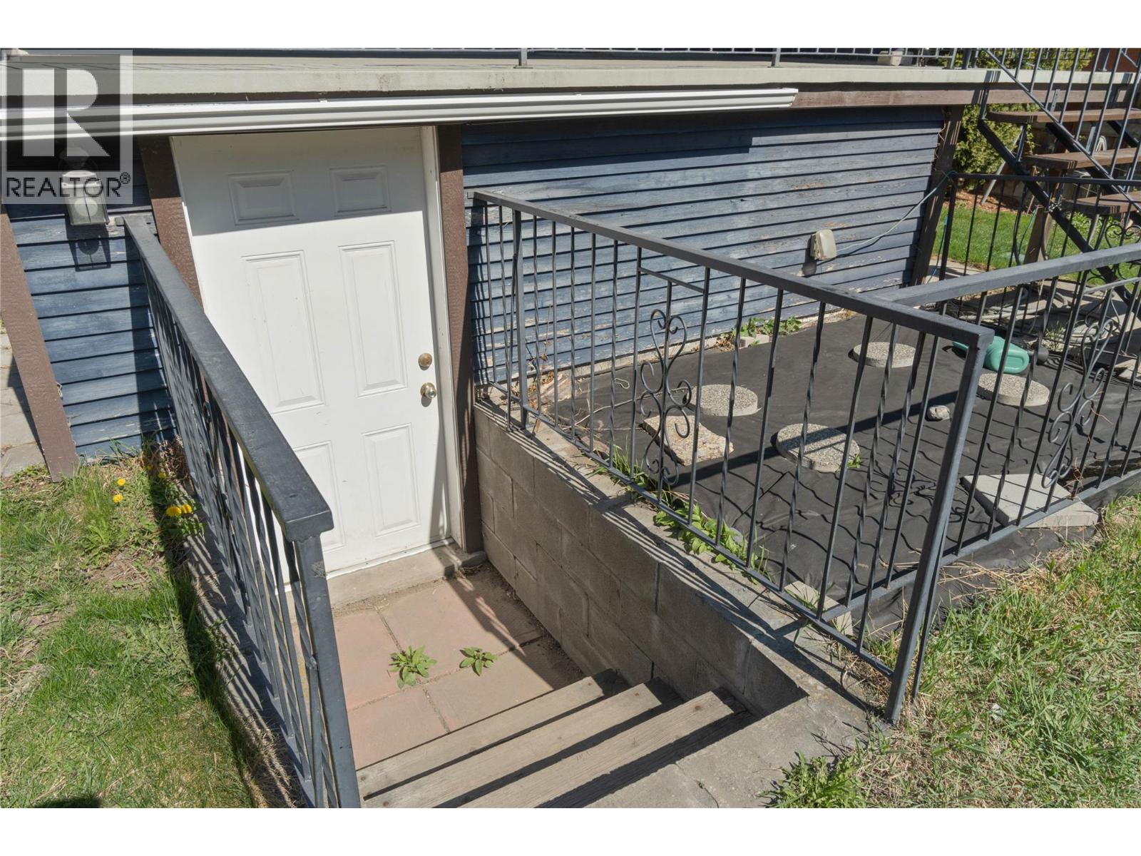 795 Nicola Street, Kamloops, British Columbia  V2C 2R5 - Photo 35 - 10382653