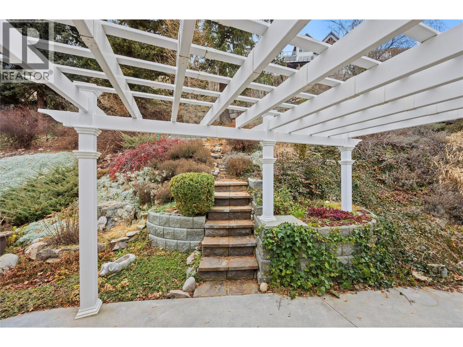 5882 Victoria Street, Peachland, British Columbia  V0X 1X4 - Photo 29 - 10383241