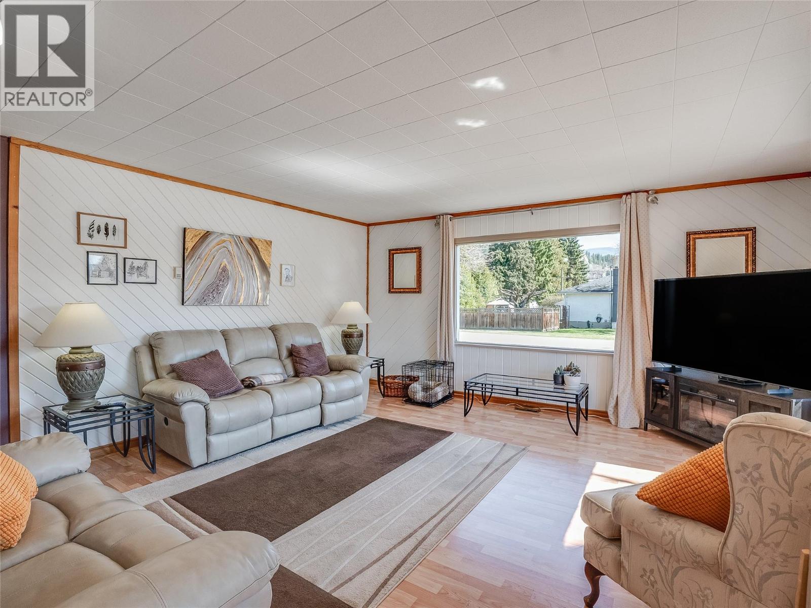 701 4th Street, Castlegar, British Columbia  V1N 2B7 - Photo 11 - 10383175