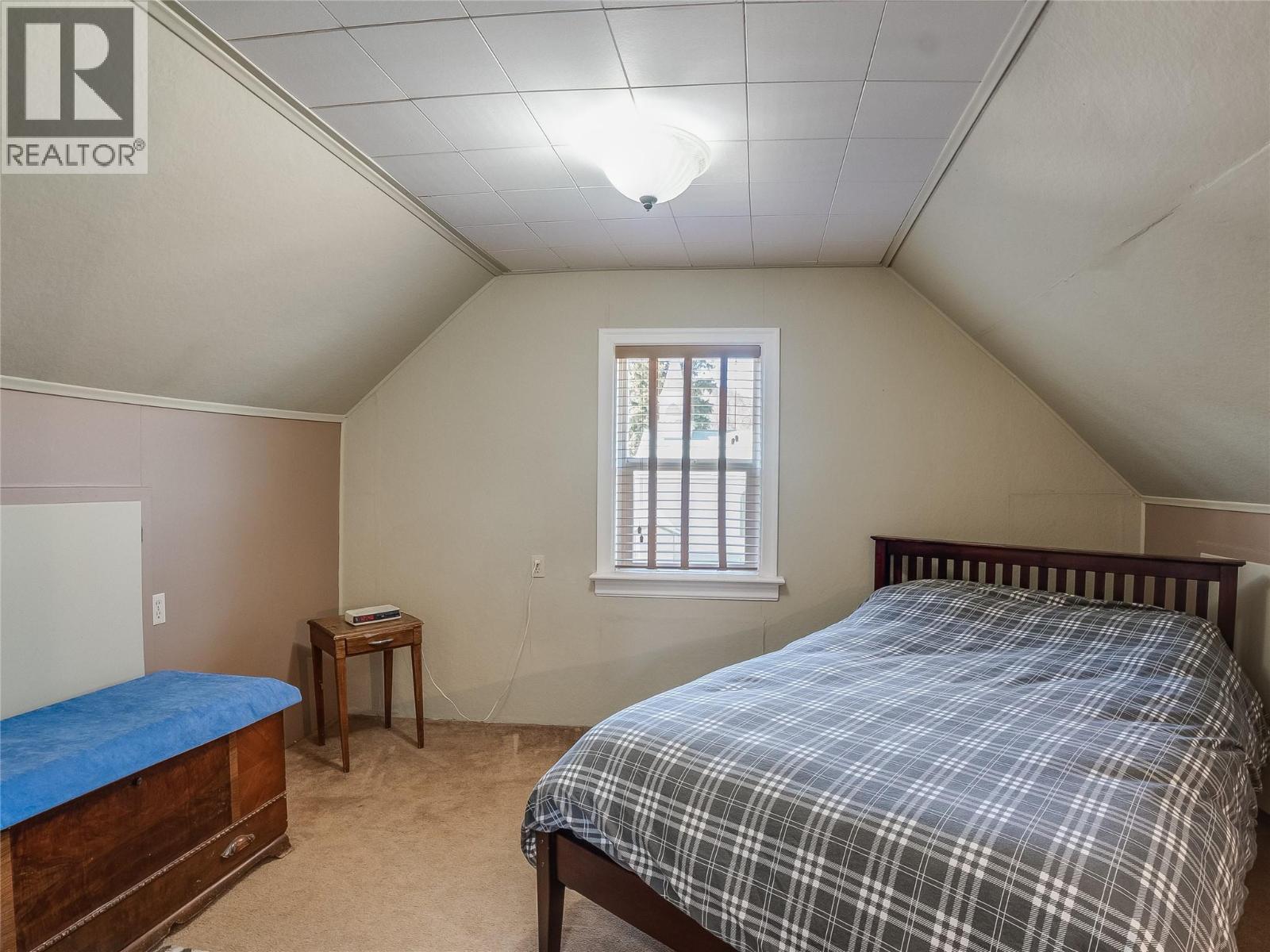 701 4th Street, Castlegar, British Columbia  V1N 2B7 - Photo 33 - 10383175