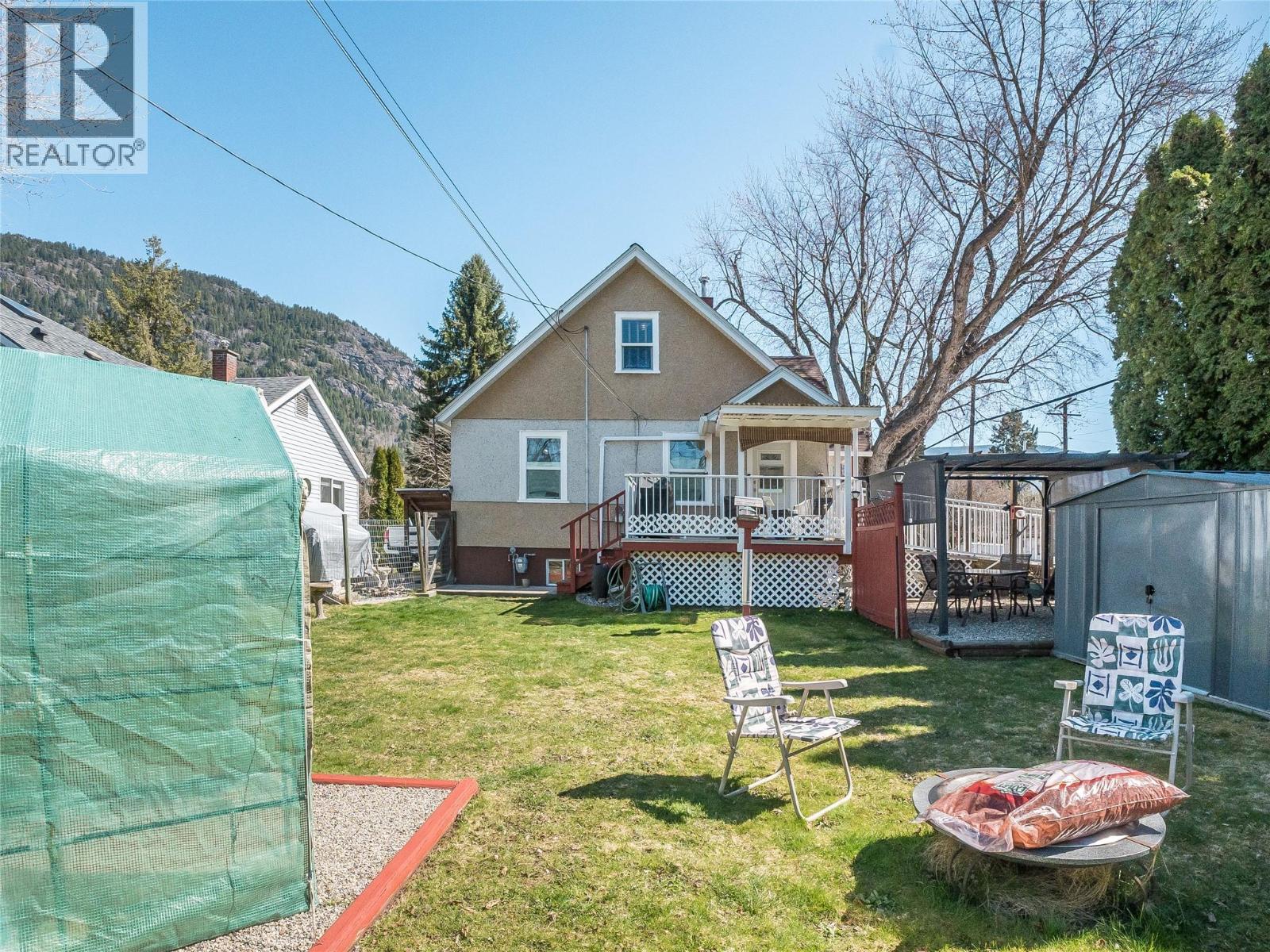 701 4th Street, Castlegar, British Columbia  V1N 2B7 - Photo 48 - 10383175