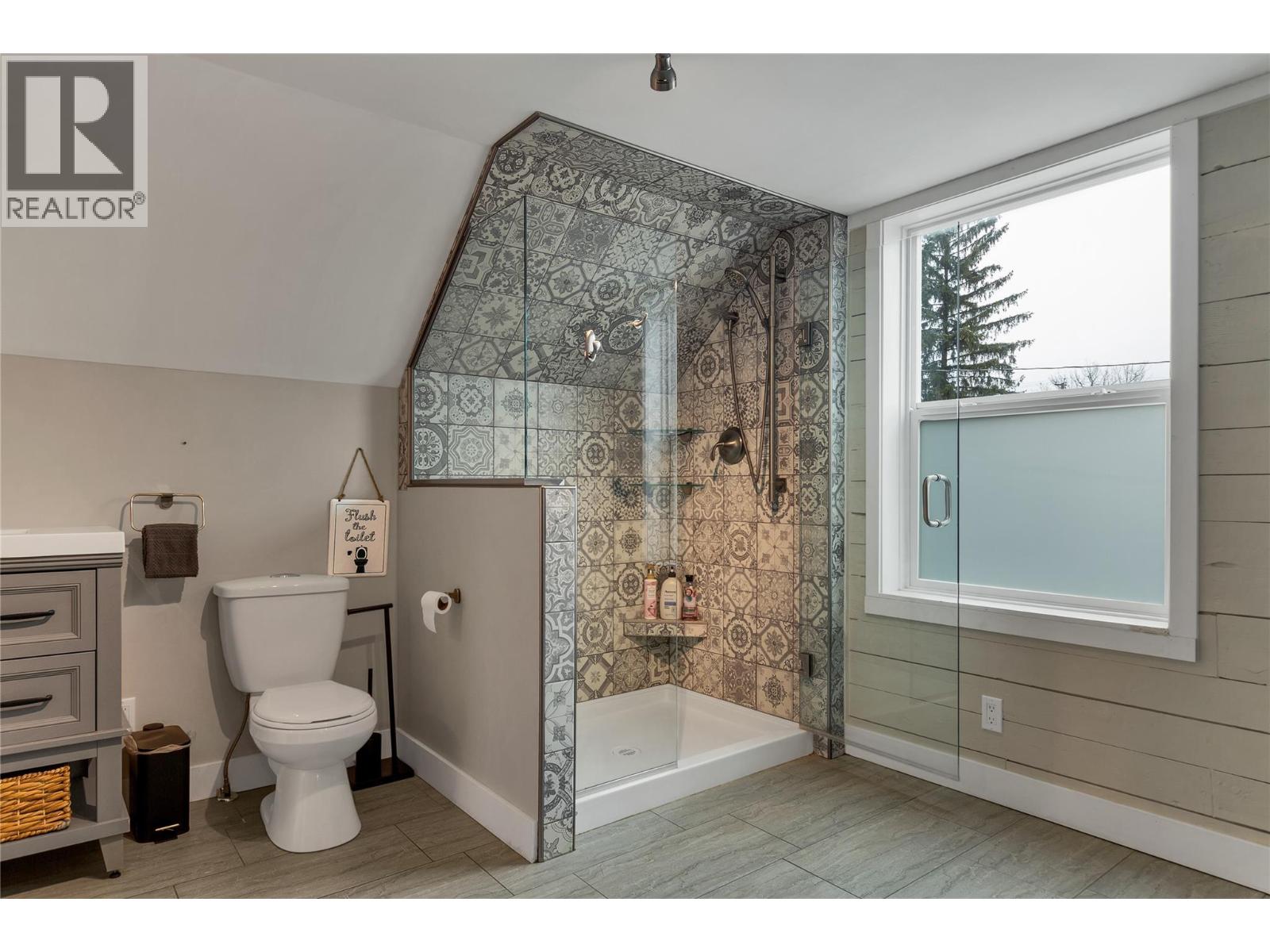 1505 32 Avenue, Vernon, British Columbia  V1T 2H9 - Photo 15 - 10383311