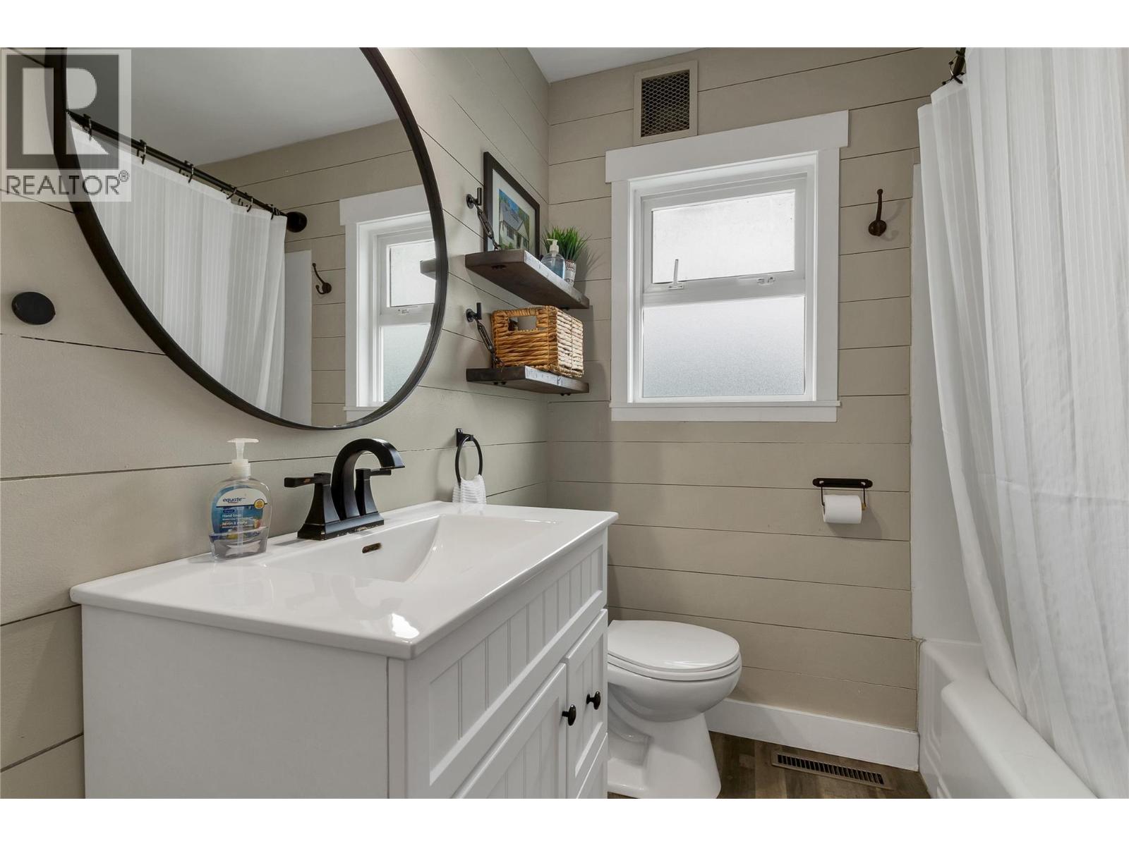 1505 32 Avenue, Vernon, British Columbia  V1T 2H9 - Photo 29 - 10383311